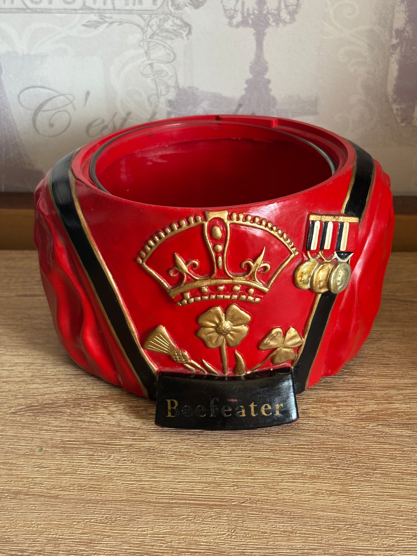 Vintage novelty advertising ice bucket, Beefeater