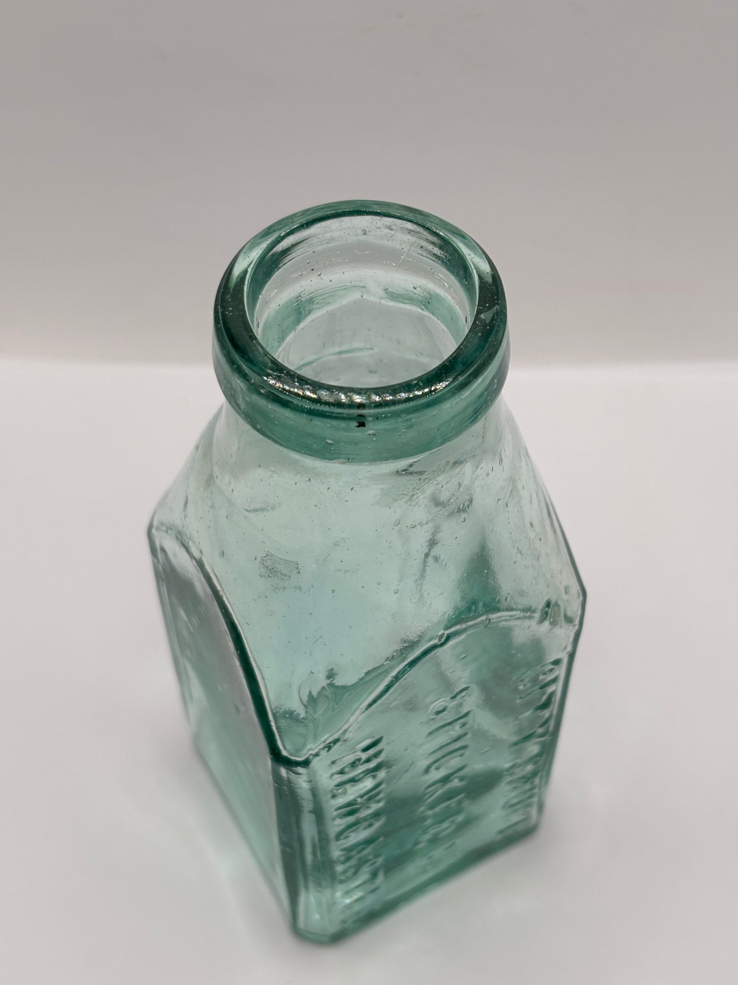 Old 1lb aqua glass advertising pickle jar, City sauce & pickle co. Newcastle