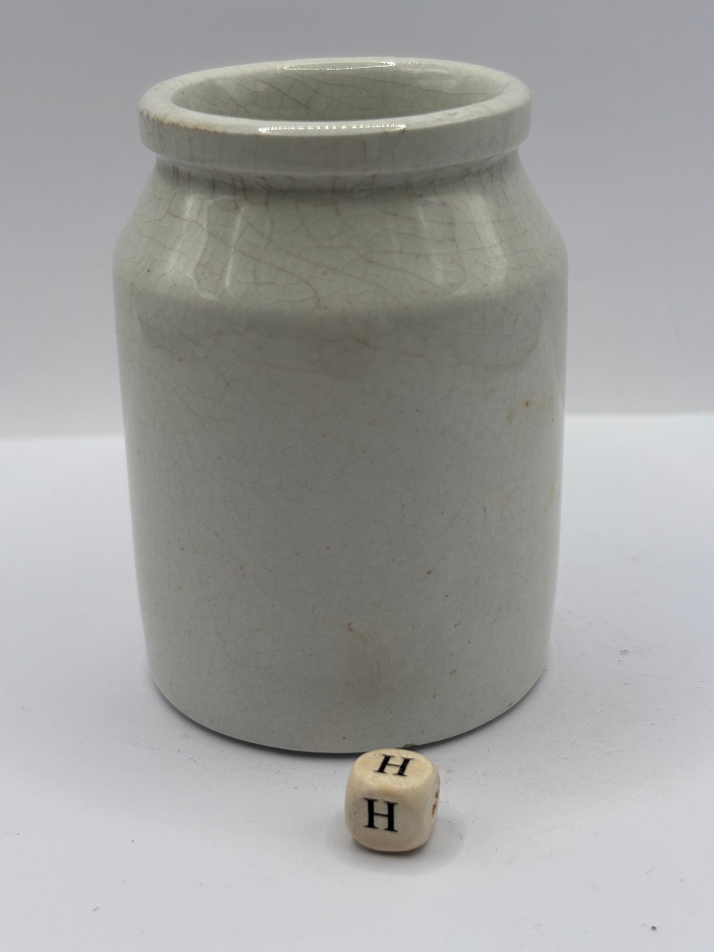 Old stoneware jar, mustard (H)