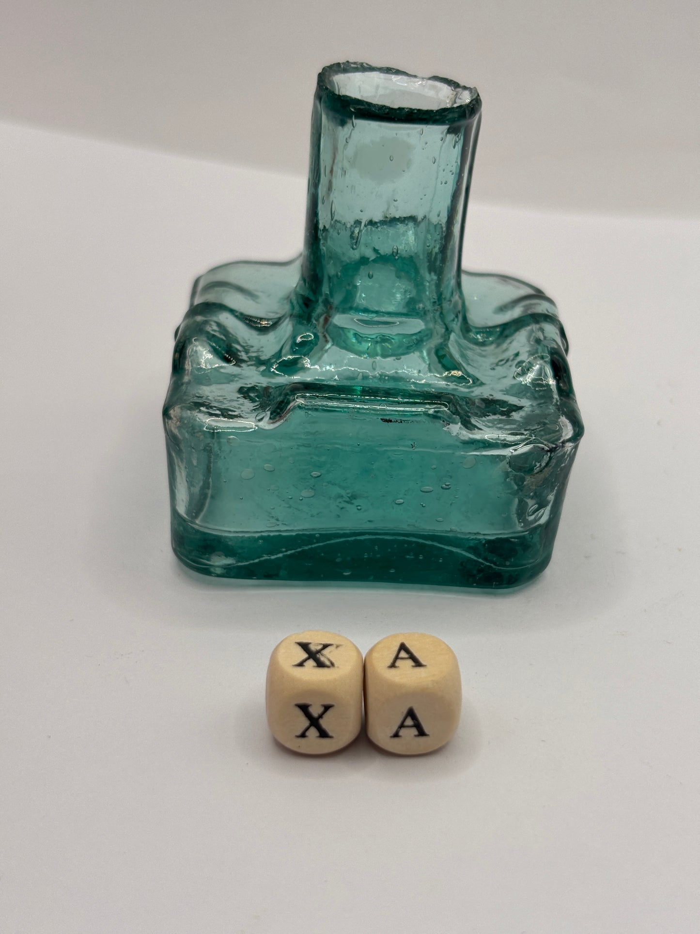 Old dark aqua glass inkwell, ink bottle. Penny ink (xa)