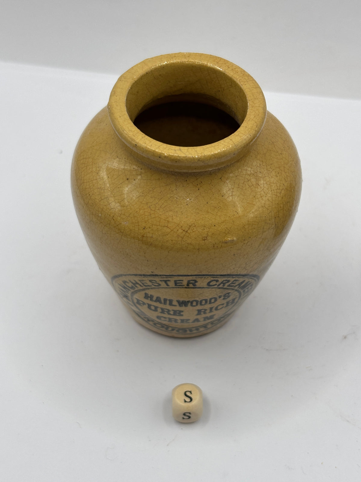 Old advertising cream pot, Hailwoods rich cream (s)