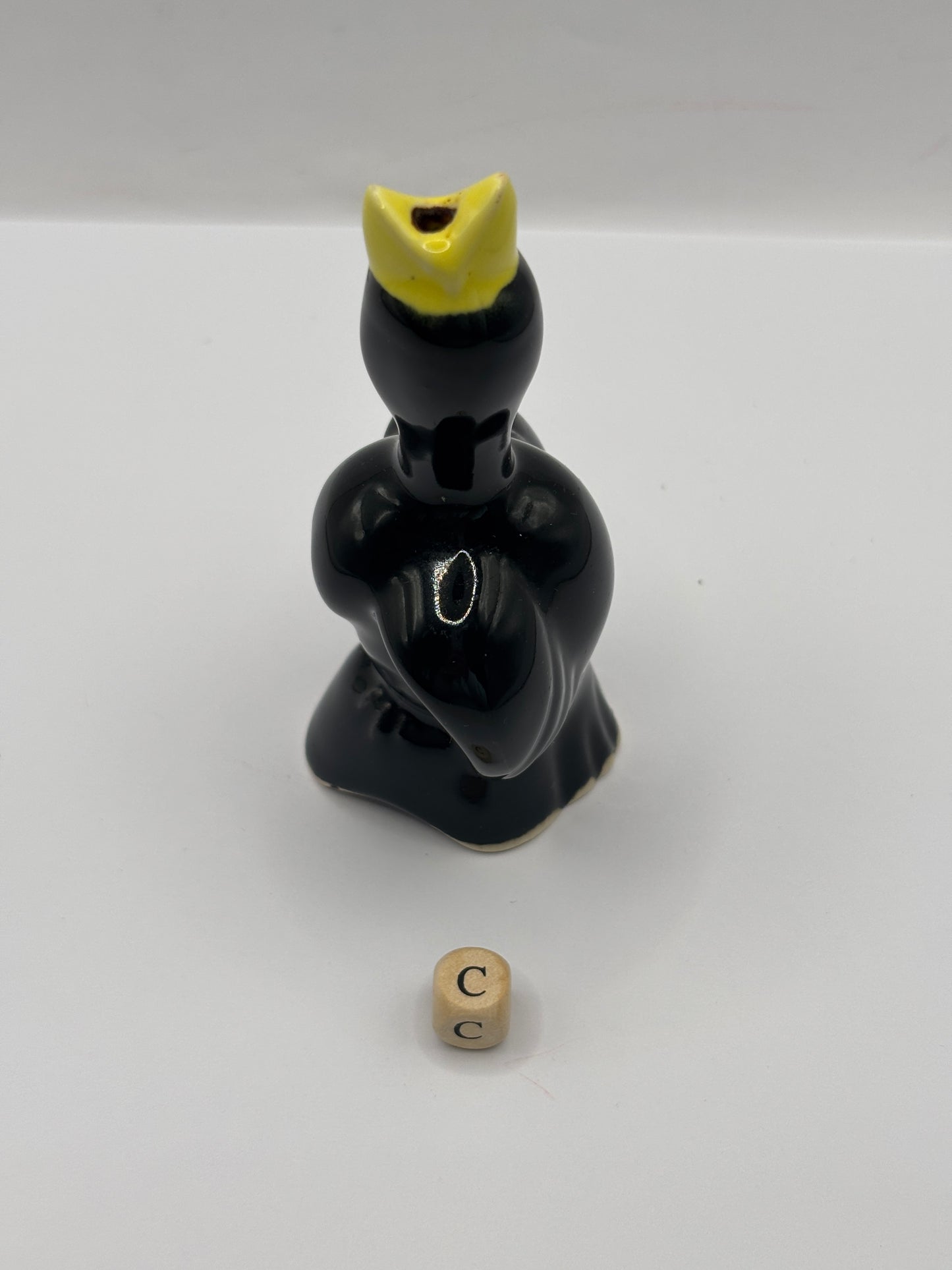 Old blackbird pie funnel (c)