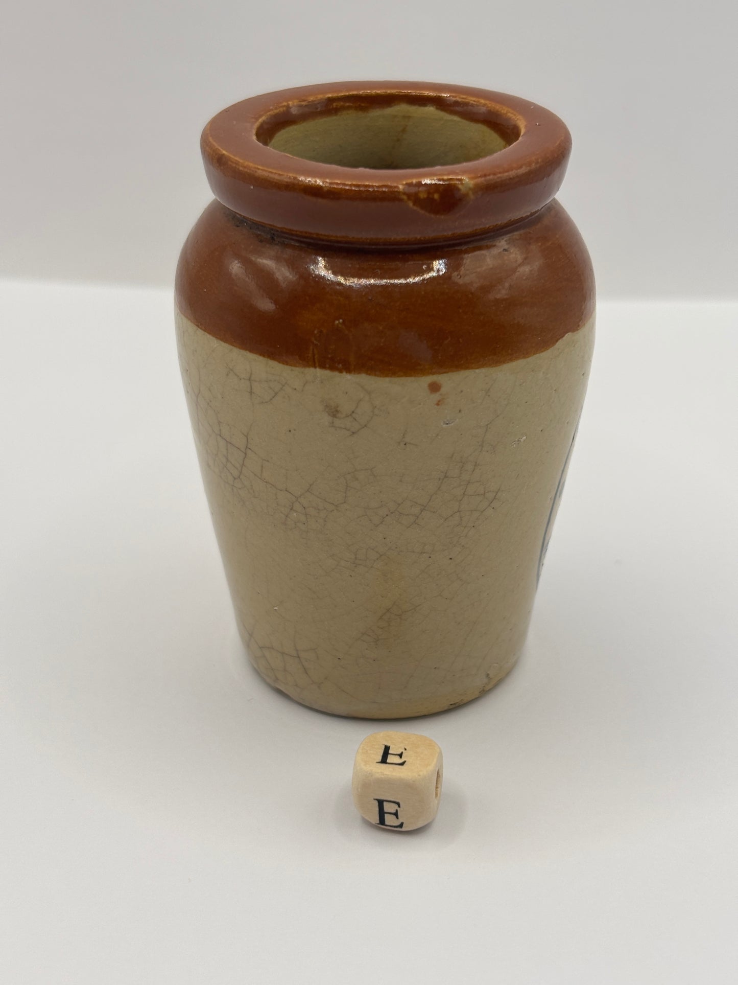 Old Manchester advertising cream pot, Hailwoods rich cream (E)