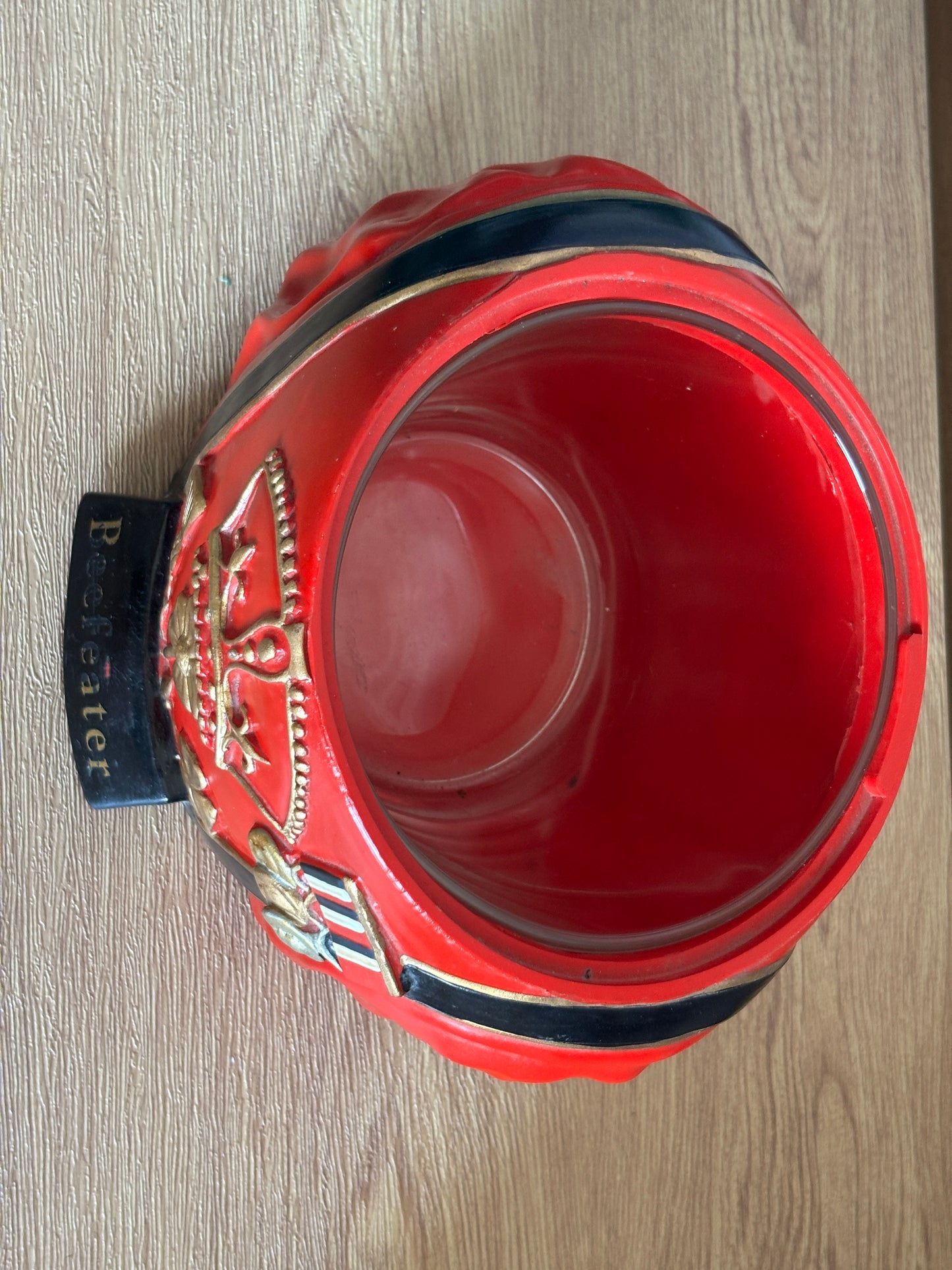 Vintage novelty advertising ice bucket, Beefeater