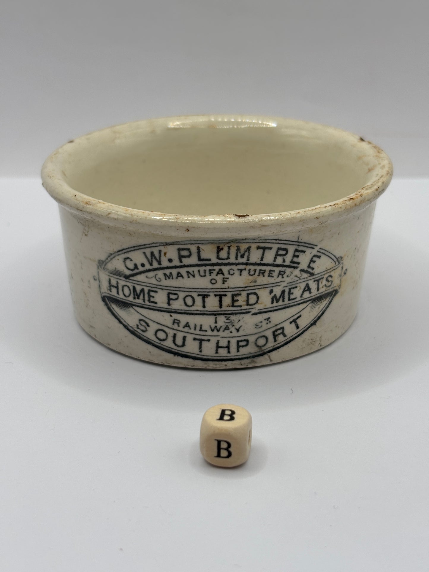 Old Plumtree advertising meat paste pot (B)