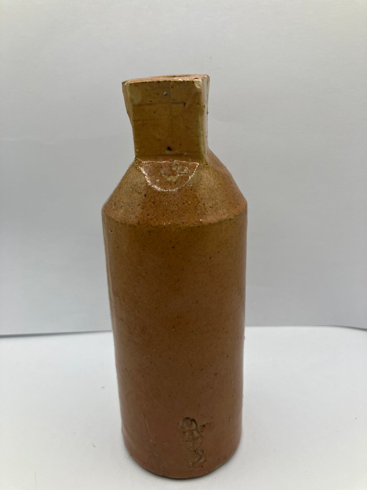 Square necked pouring ink bottle