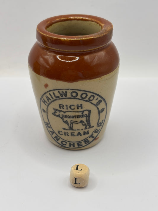 Old advertising cream pot, Hailwoods rich cream (L)