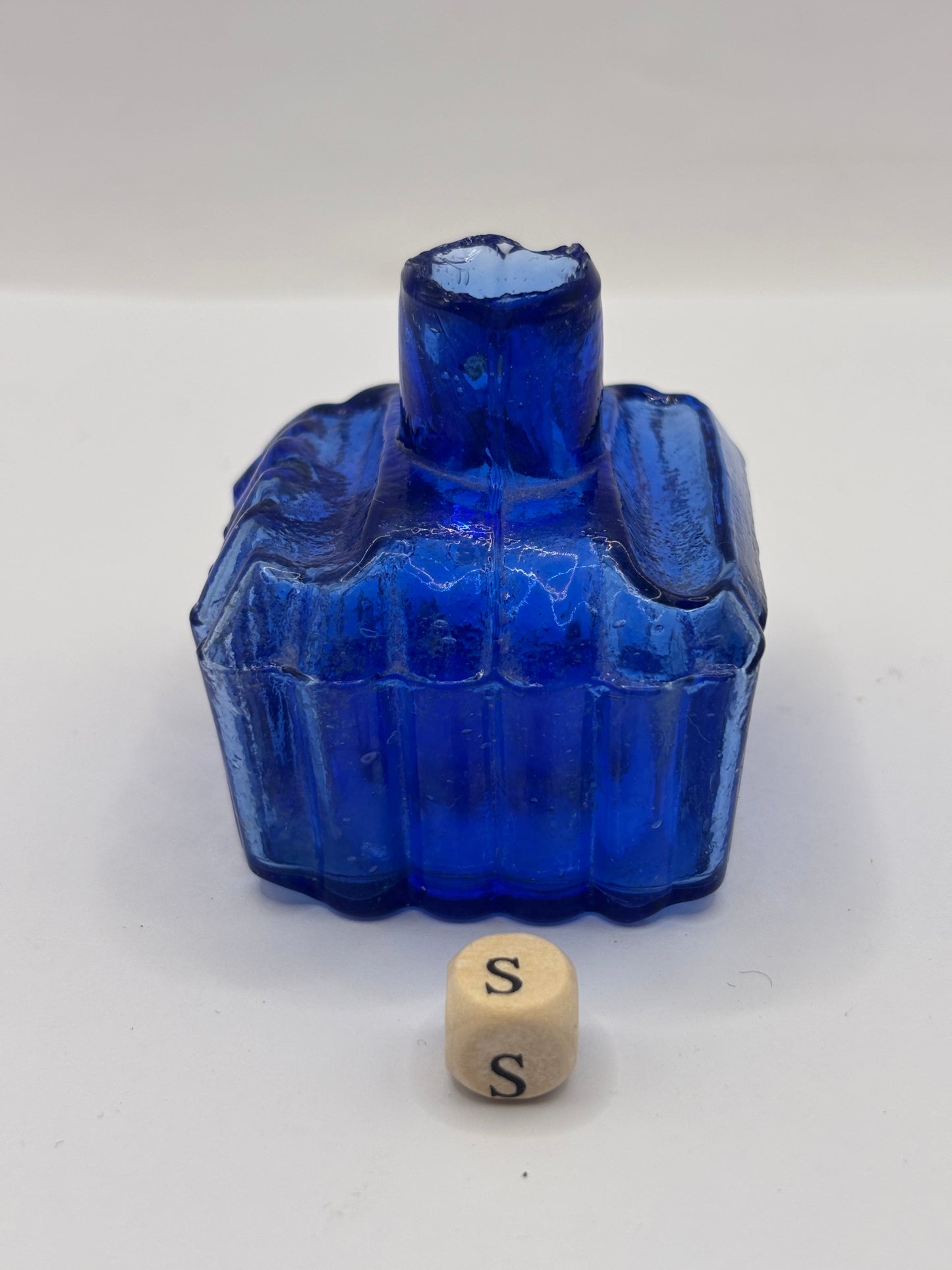 Old blue glass ink bottle, inkwell, penny ink (S)