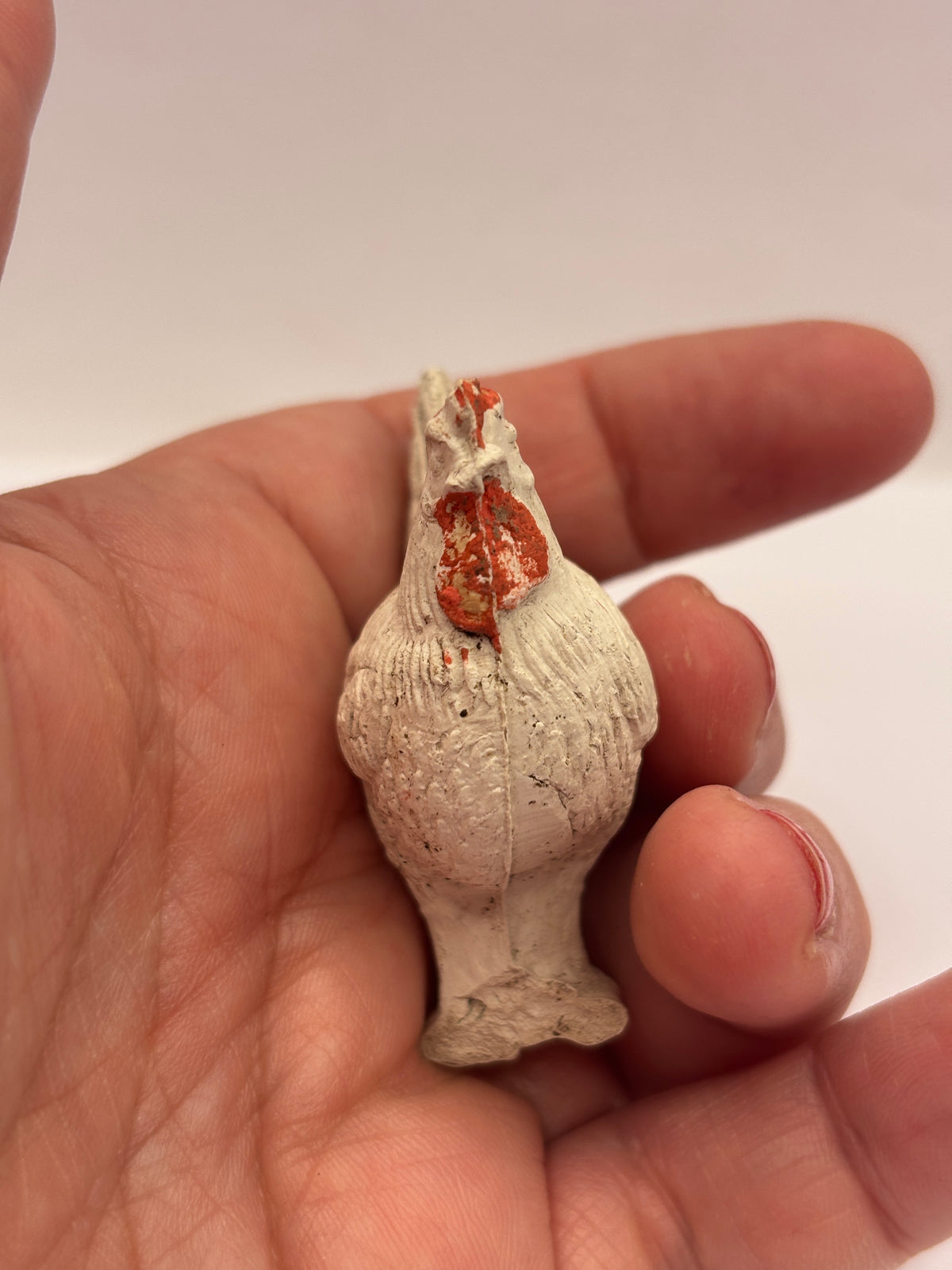 Old little pot chicken damaged