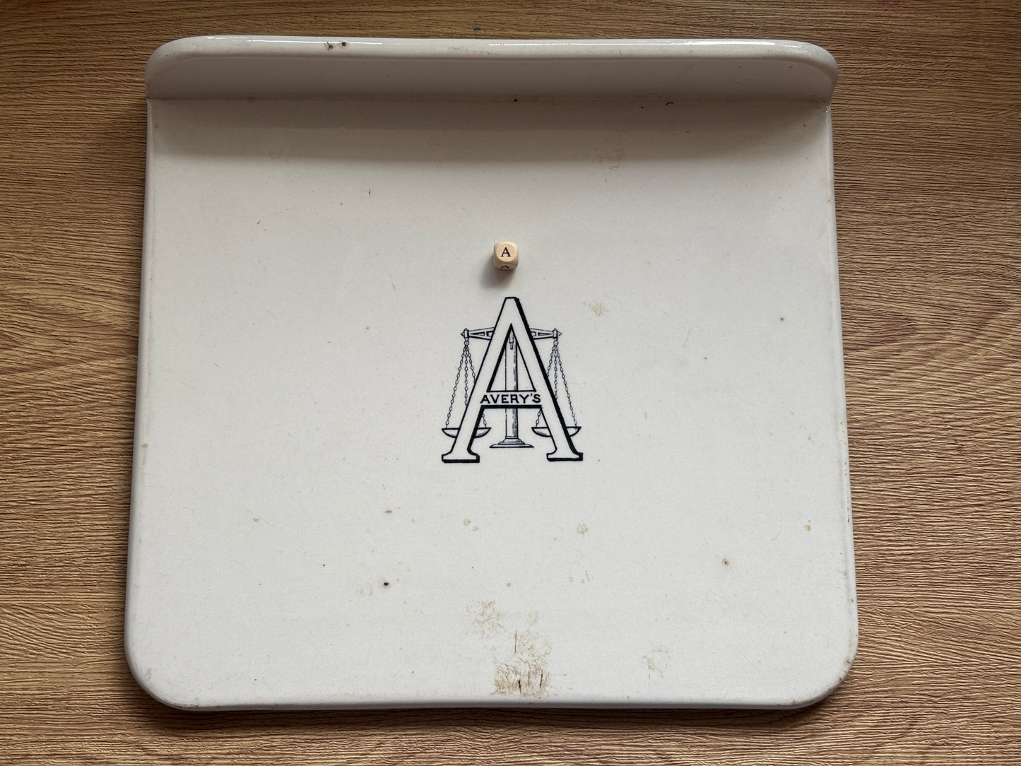 Old ironstone advertising scale plate. Avery. (A)