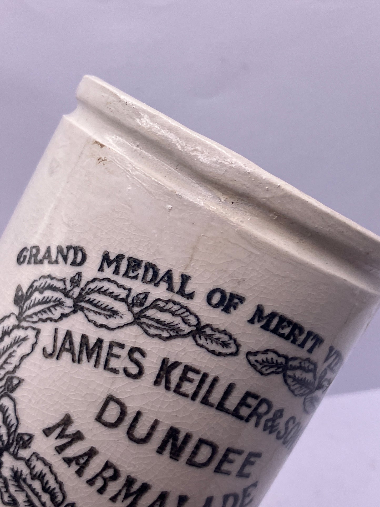 1lb James Keiller dundee marmalade repaired (Y)