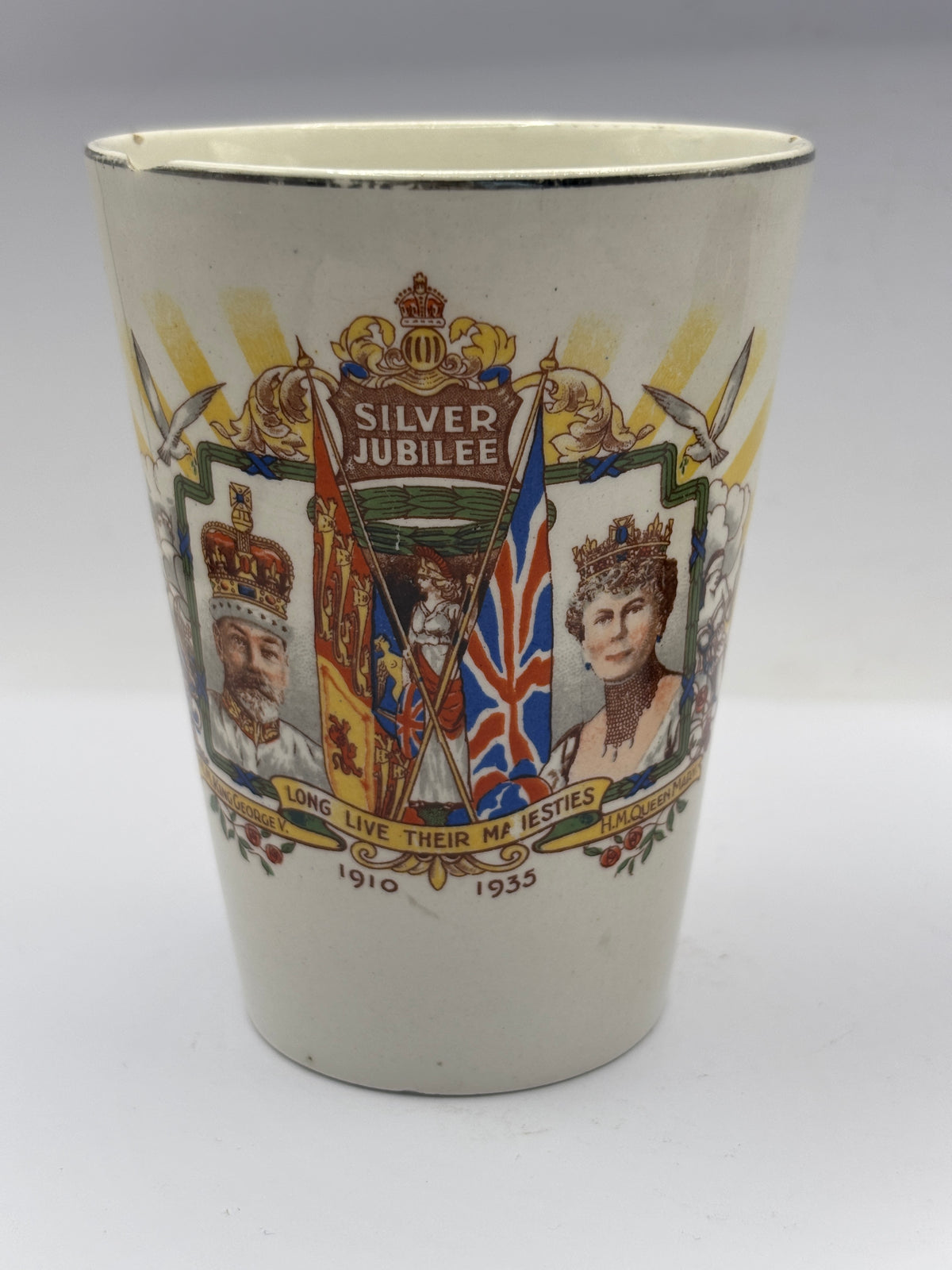 Vintage royalty mug chipped