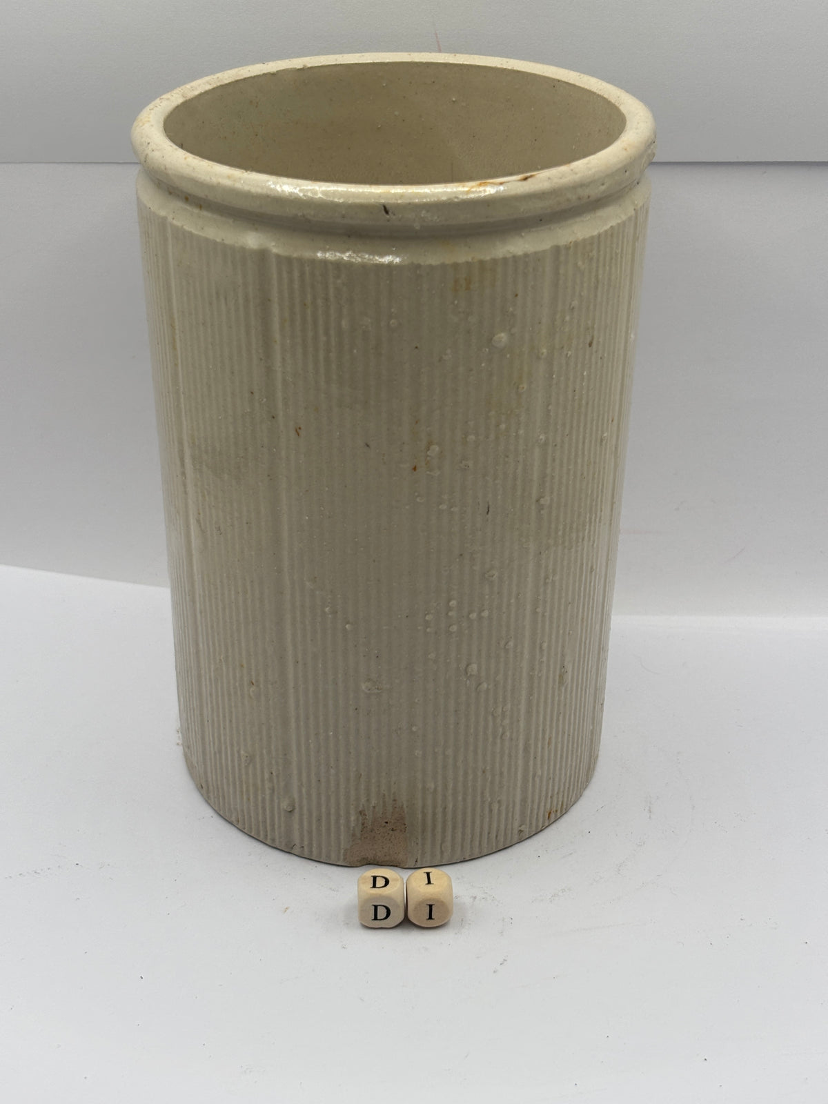 Old large 3lb ribbed stoneware jam pot (Di)