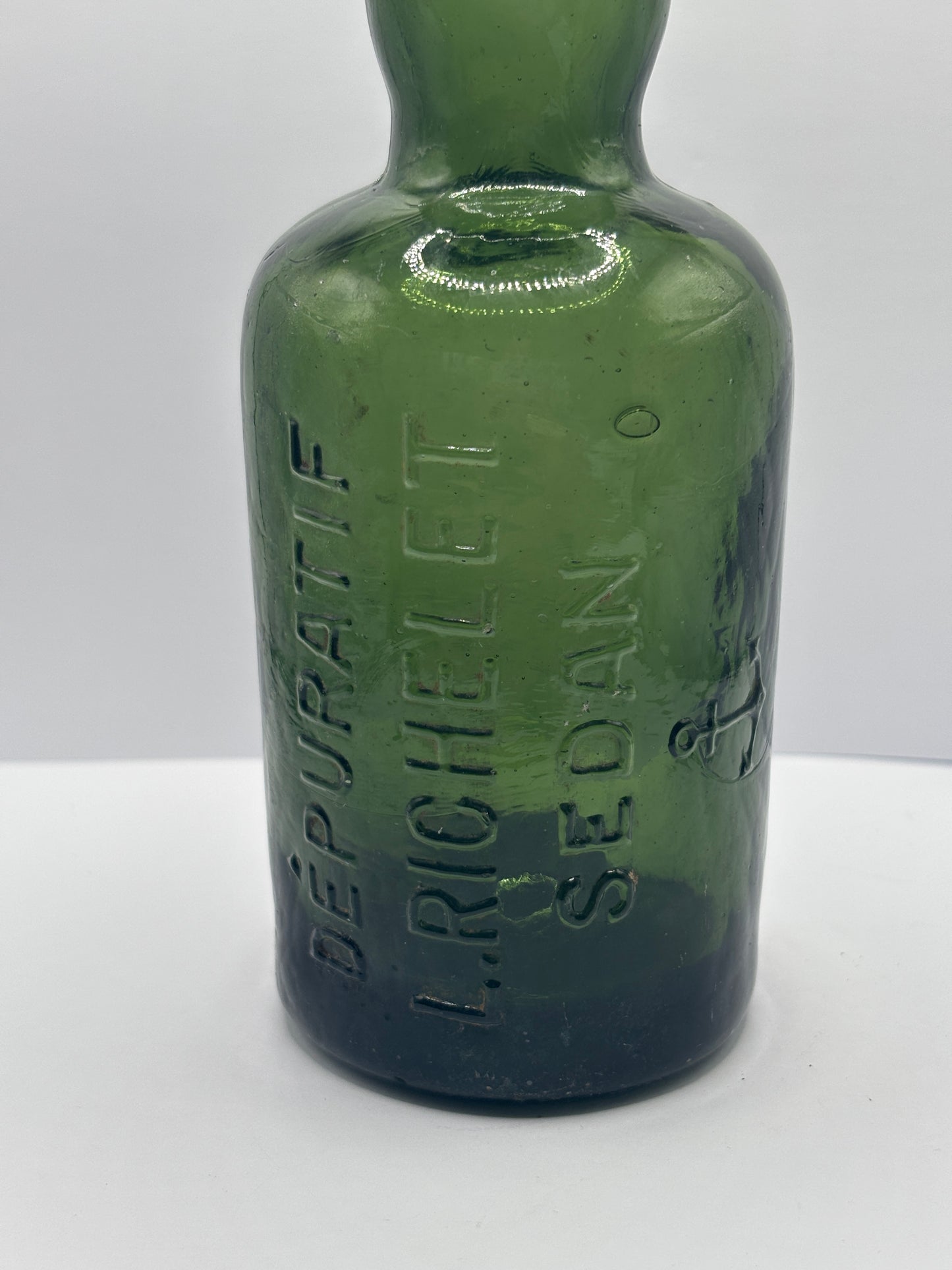 Old green glass beer bottle, Sedan