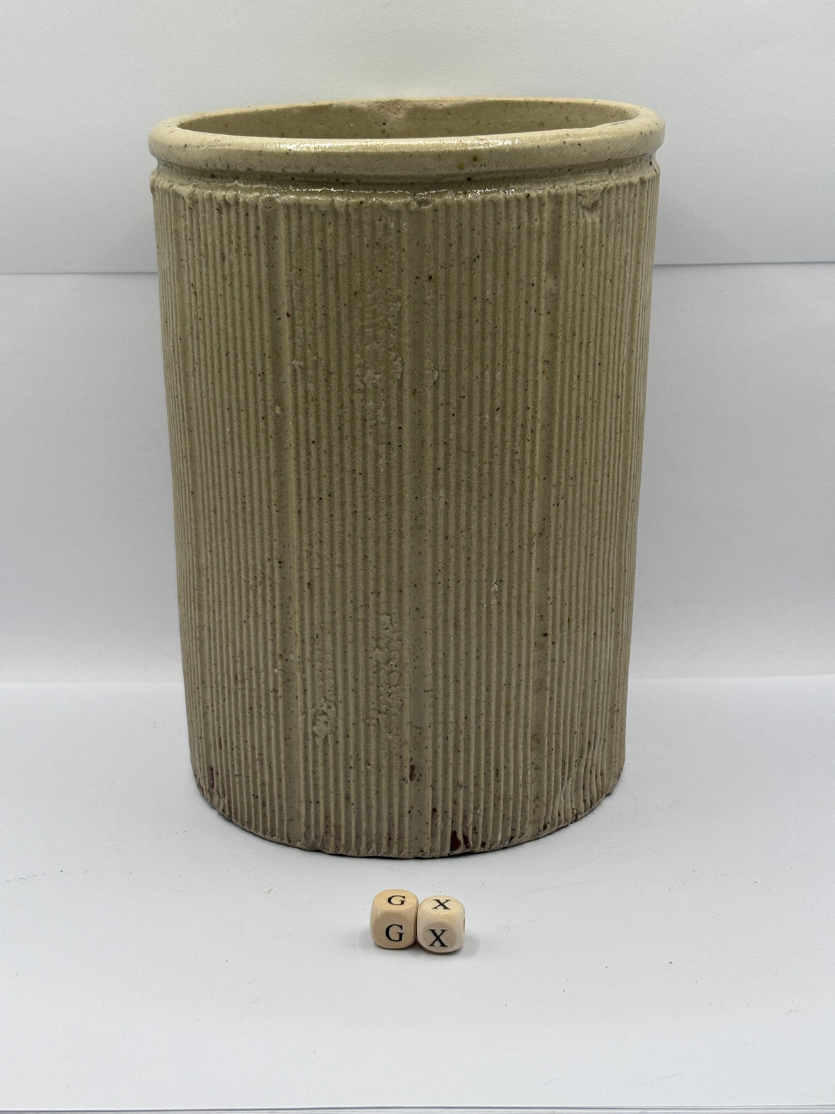 Old large 3lb ribbed stoneware jam pot (GX)
