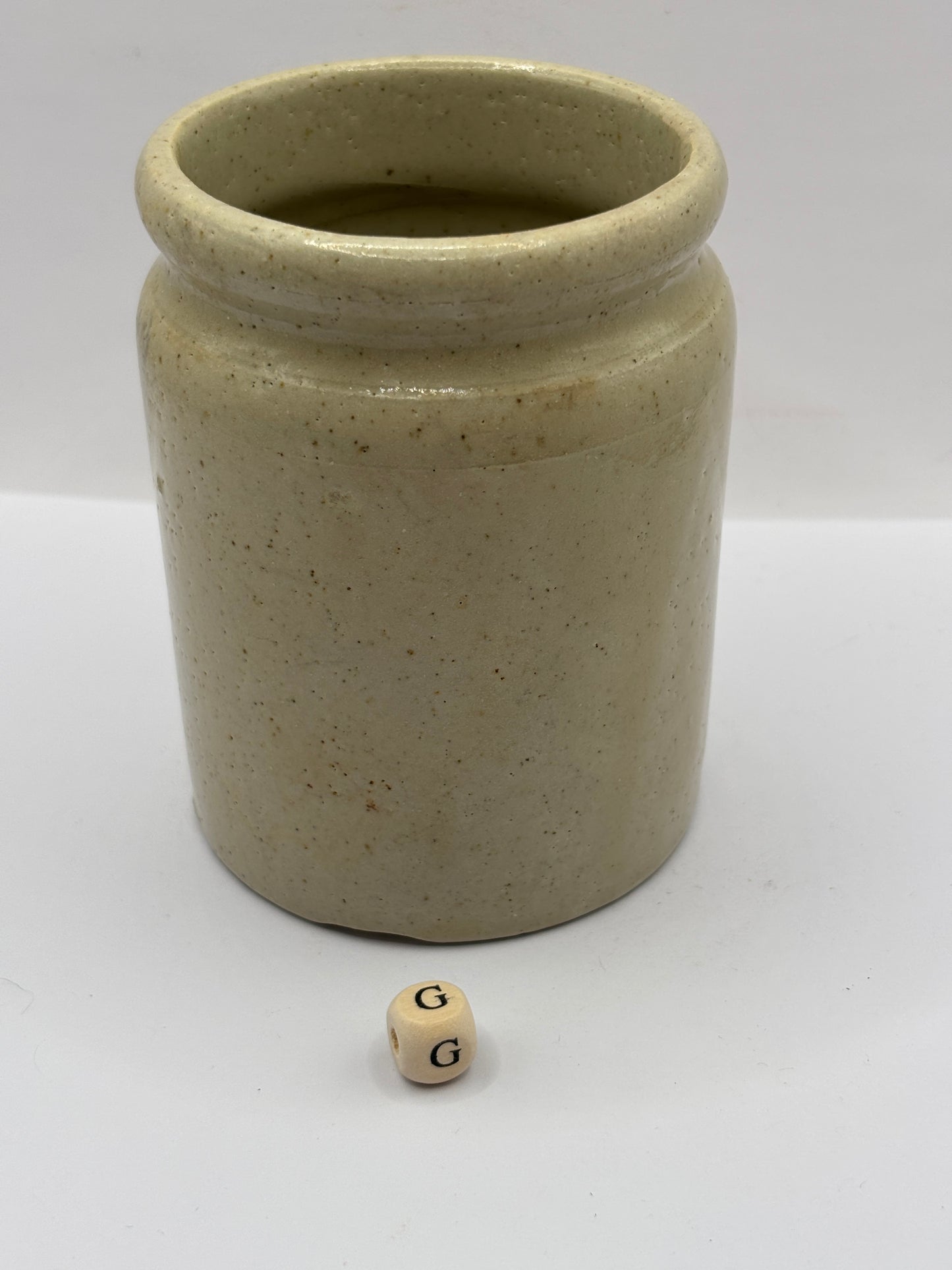 Old 1lb rolled top stoneware jam pot (G)