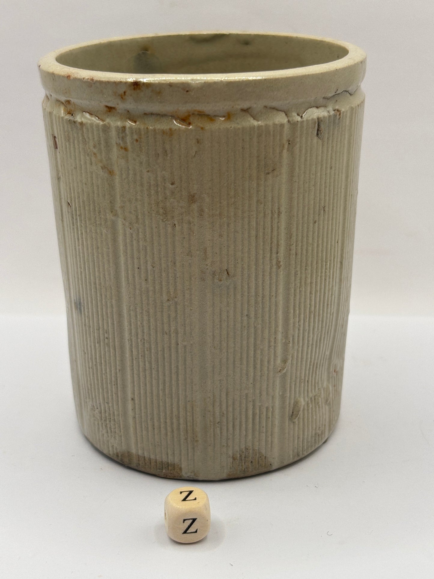 Old 1lb ribbed stoneware jam pot (z)
