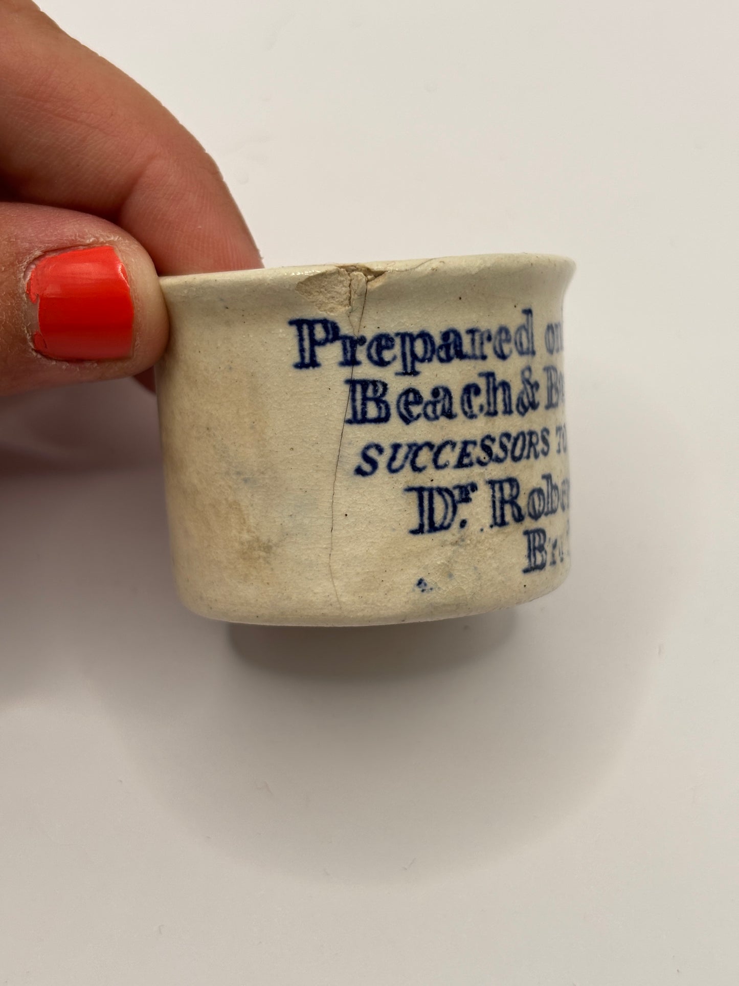 Old small advertising ointment pot, Dr Roberts poor mans friend