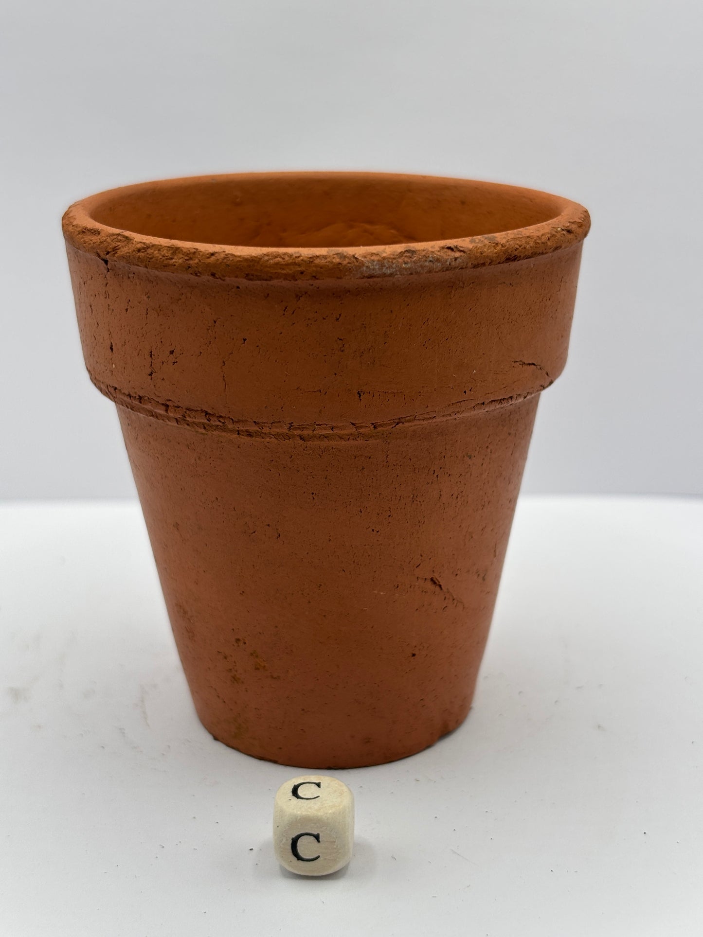 Old mini terracotta plant pot (c)
