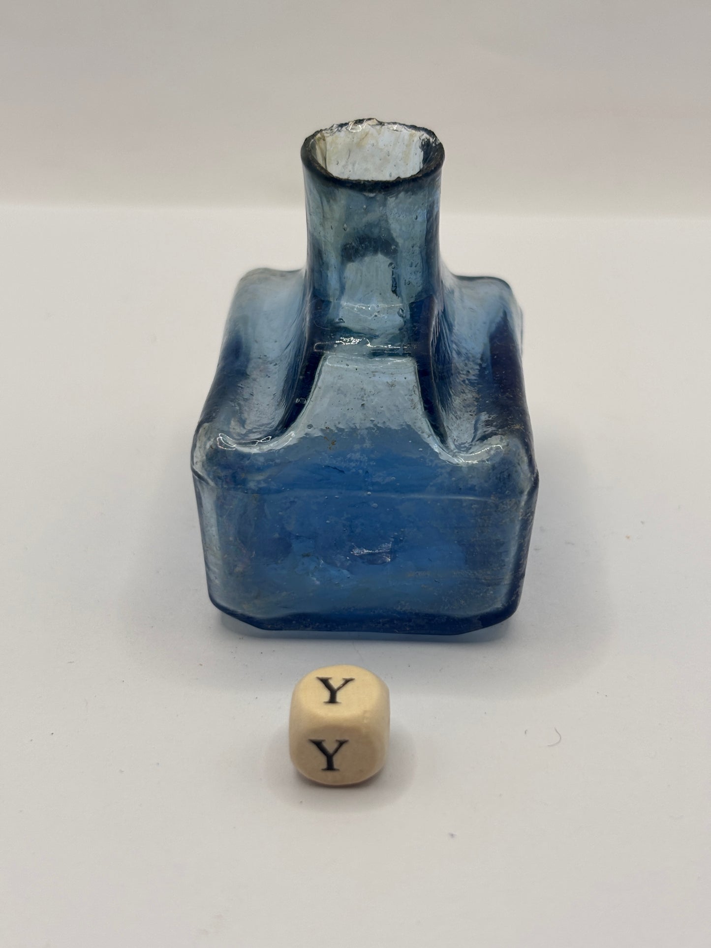 Old blue glass boat ink, inkwell (Y)