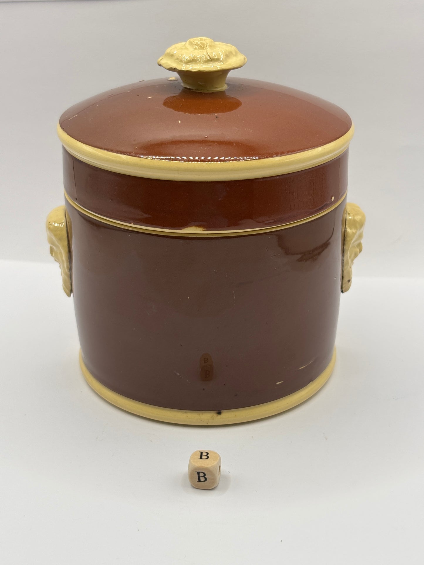 Old french terrine jar/pot. Base and lid (B)