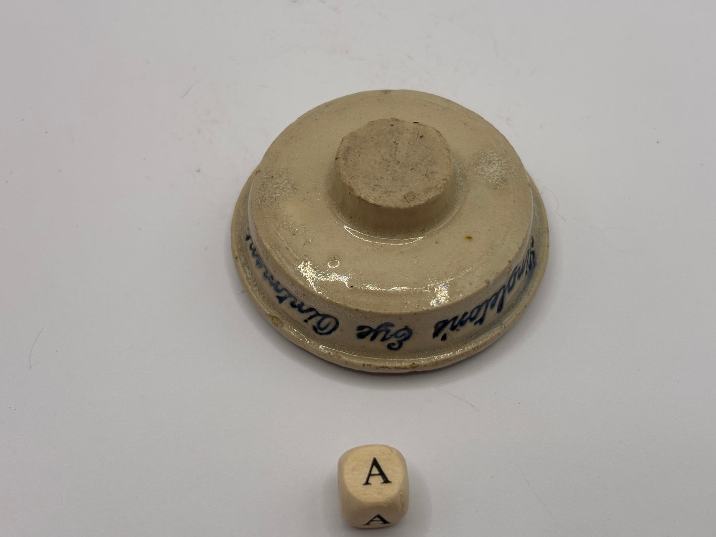 Old Singletons stoneware eye ointment (a)