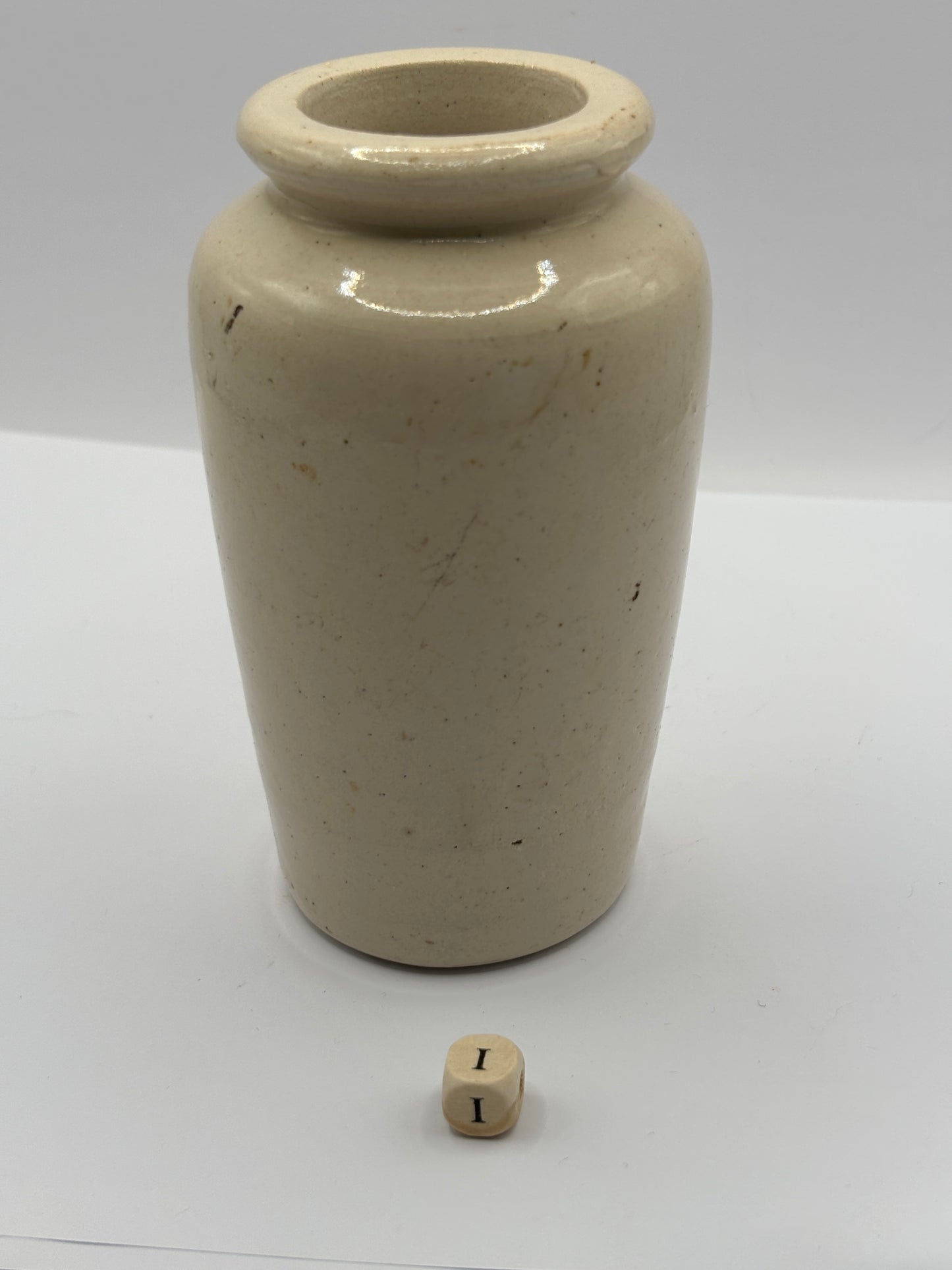Old advertising cream pot,cream o’ Galloway (i)