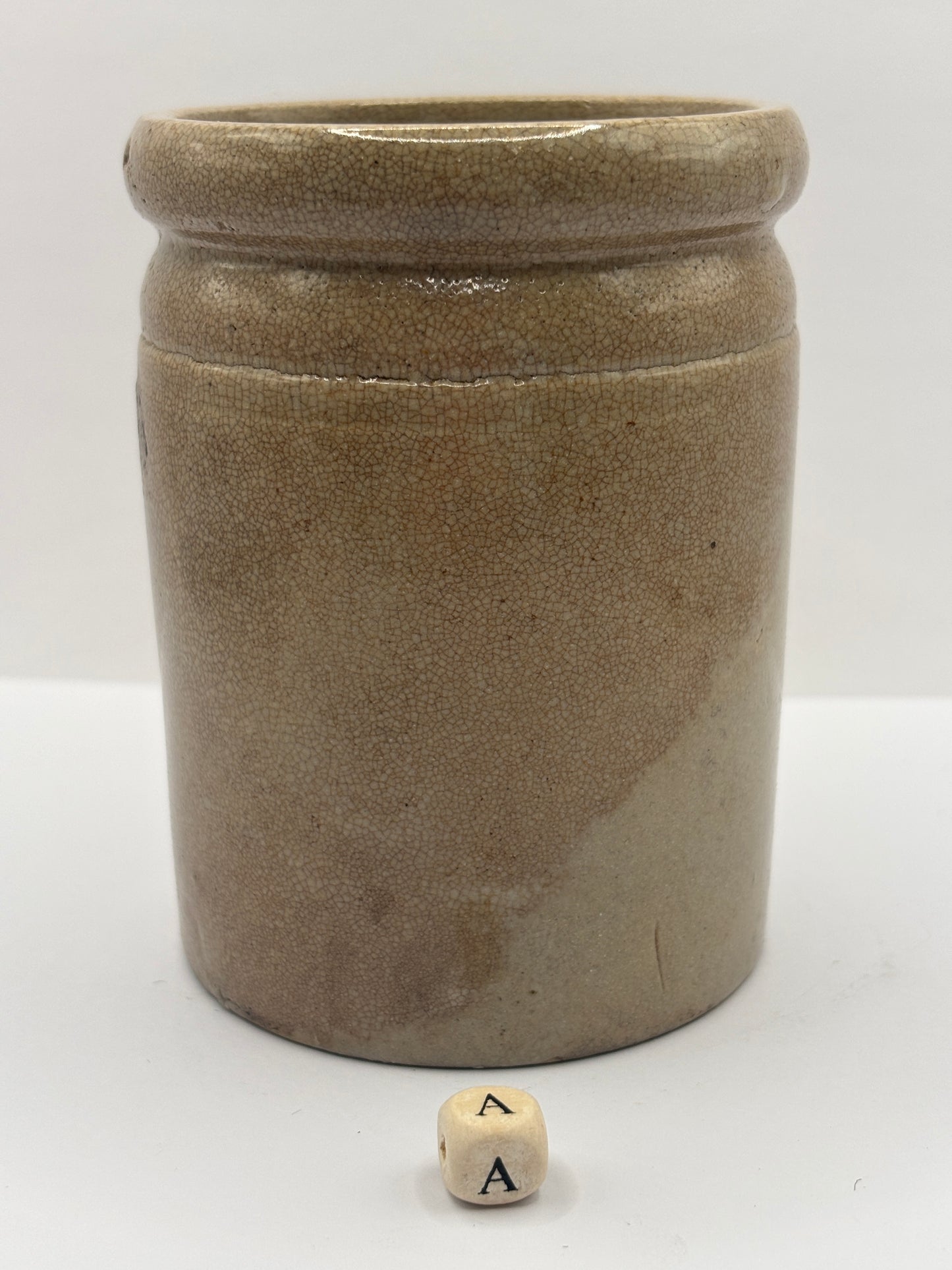 Old 1lb rolled top stoneware jam pot (a) stained & crazed