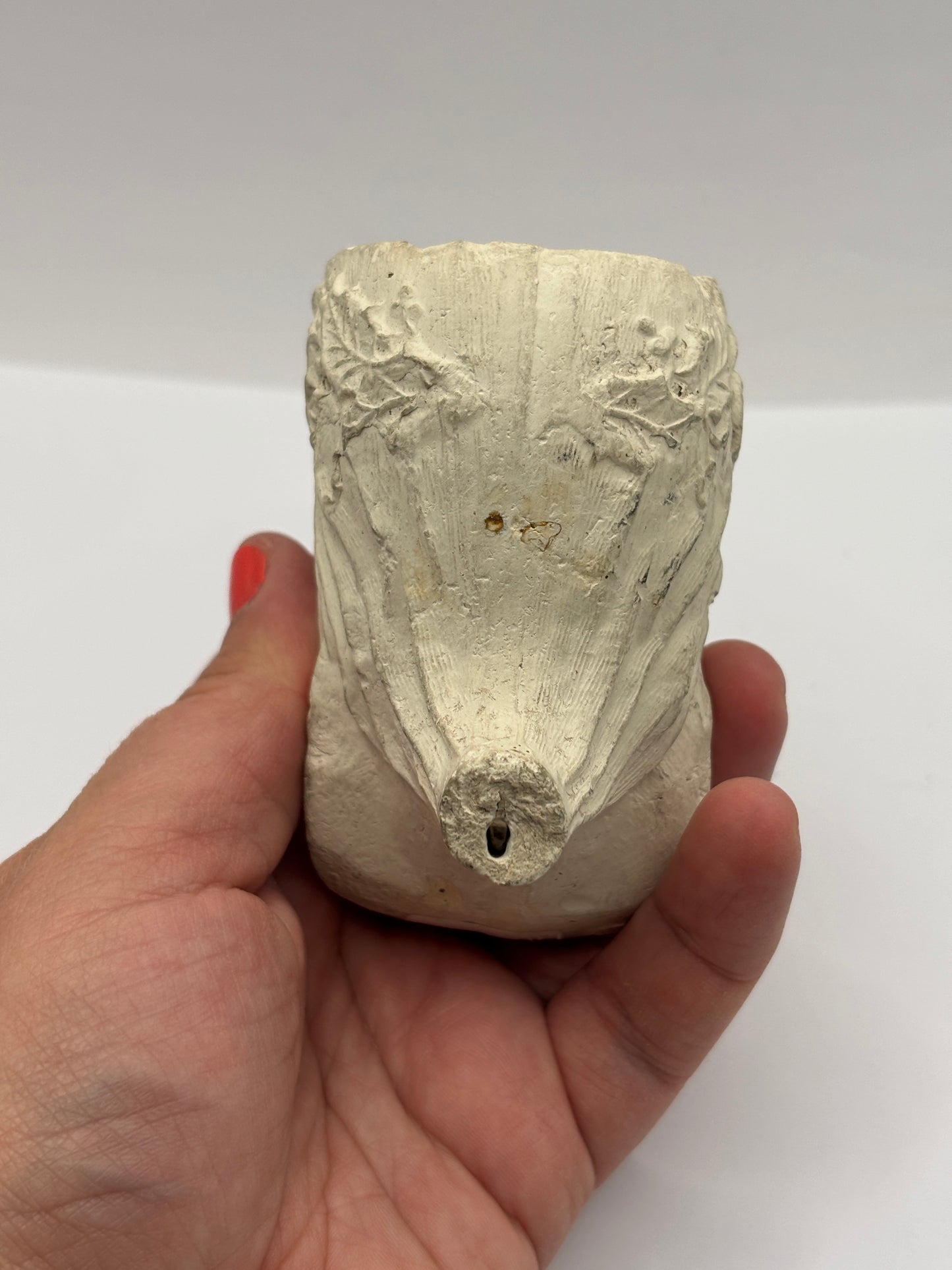Old XL figural clay pipe head, pipe bowl
