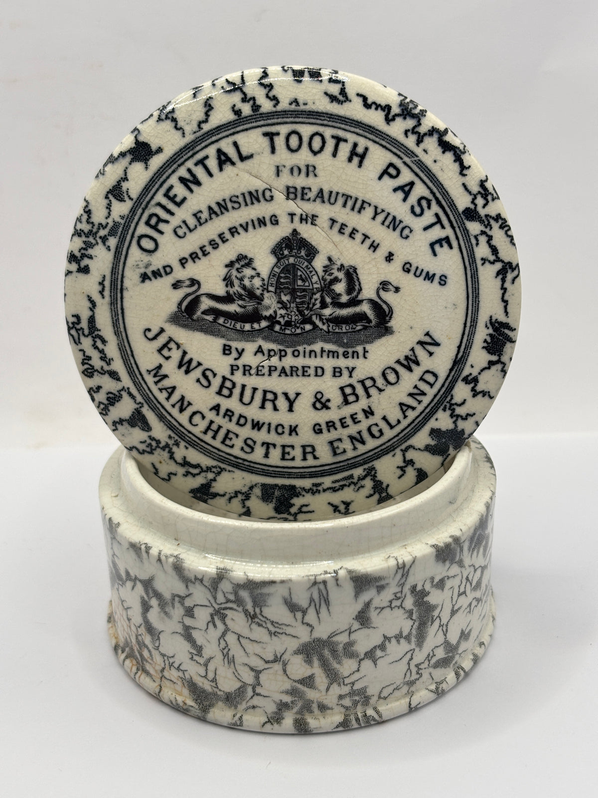Old advertising lid and base. Oriental tooth paste, Jewsbury & Brown