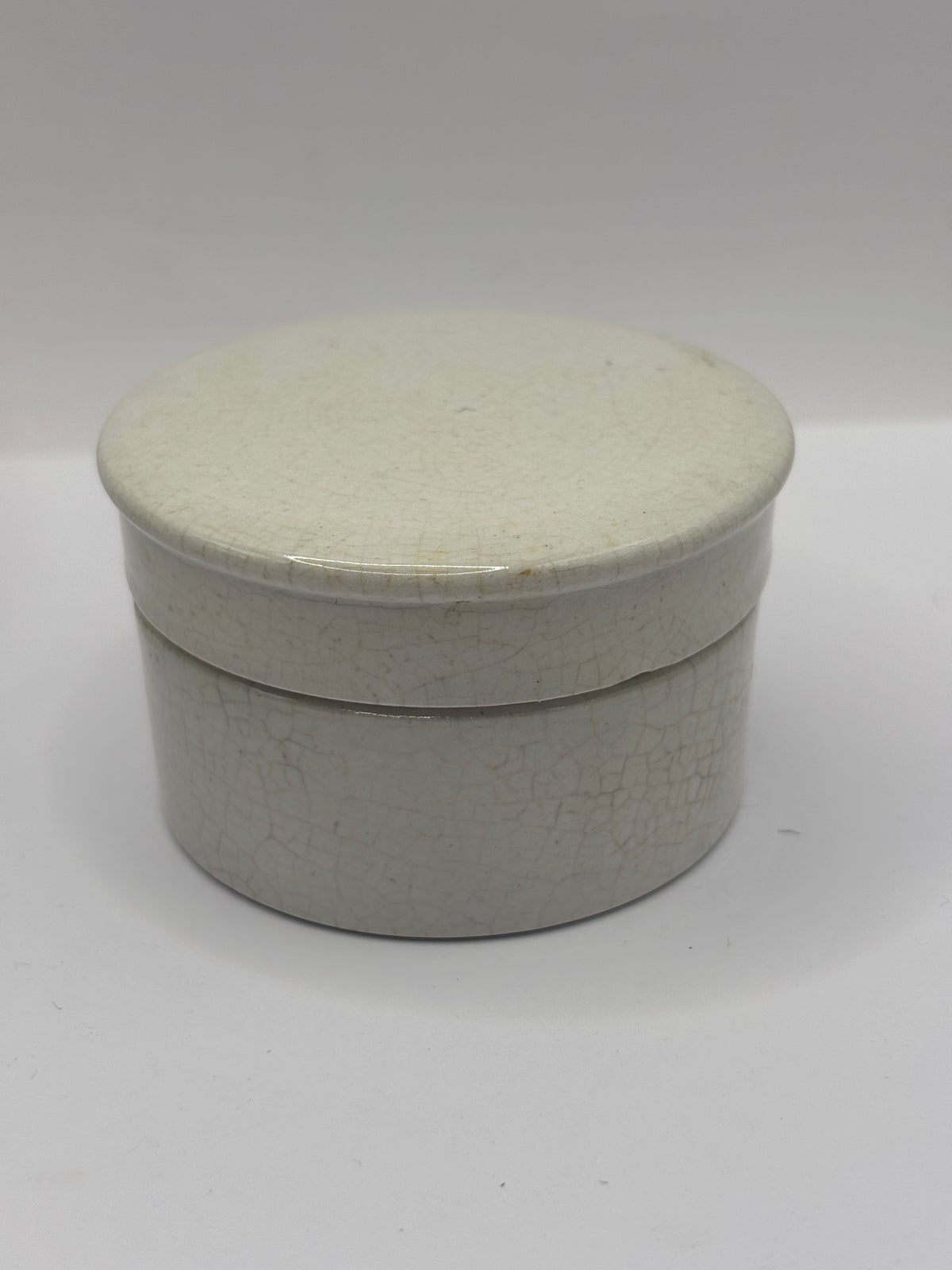 Old plain stoneware pot lid and base