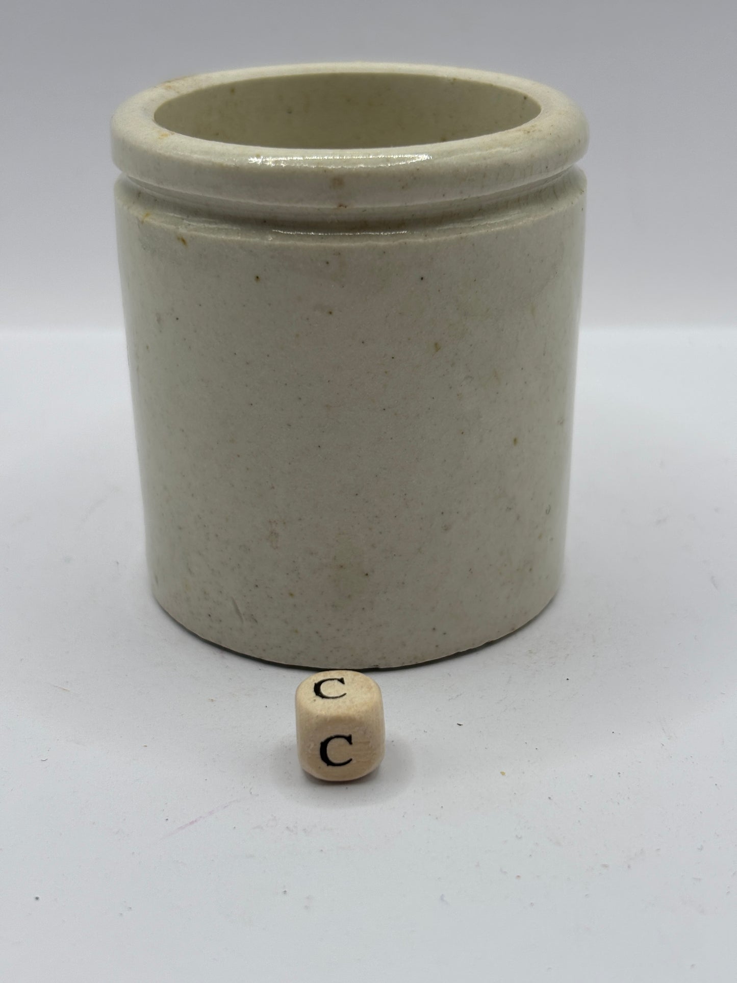Old chunky stoneware pot (c)