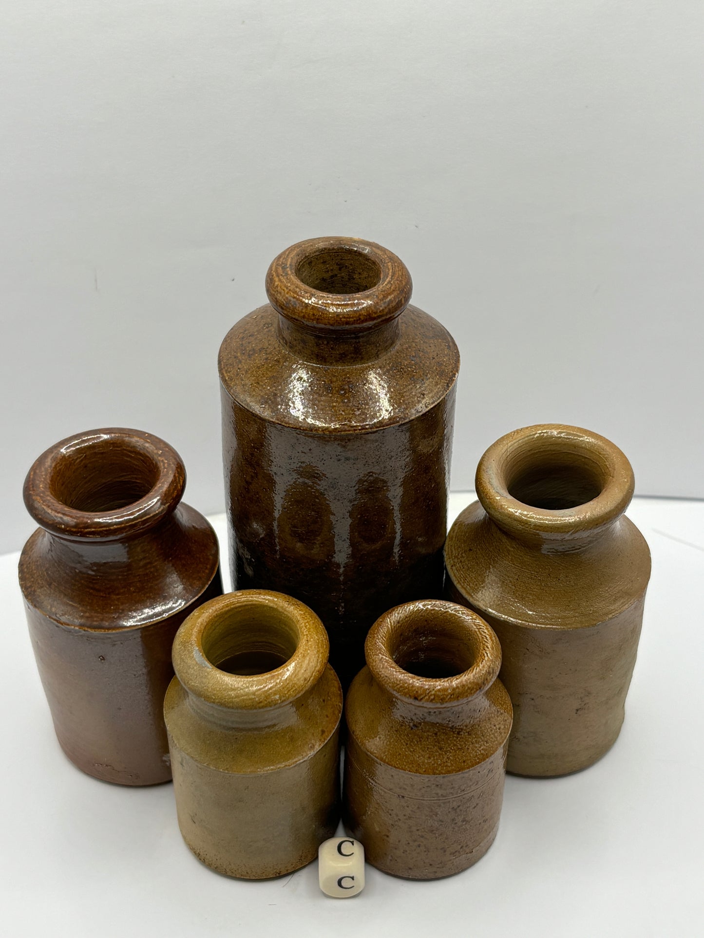 5 old brown stoneware pots (C)