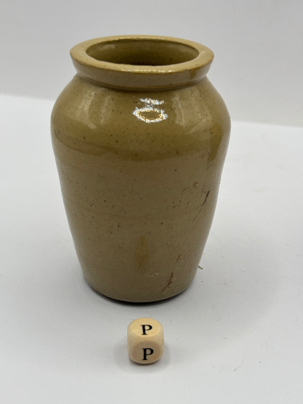 Old advertising cream pot, Hailwoods rich cream (P)