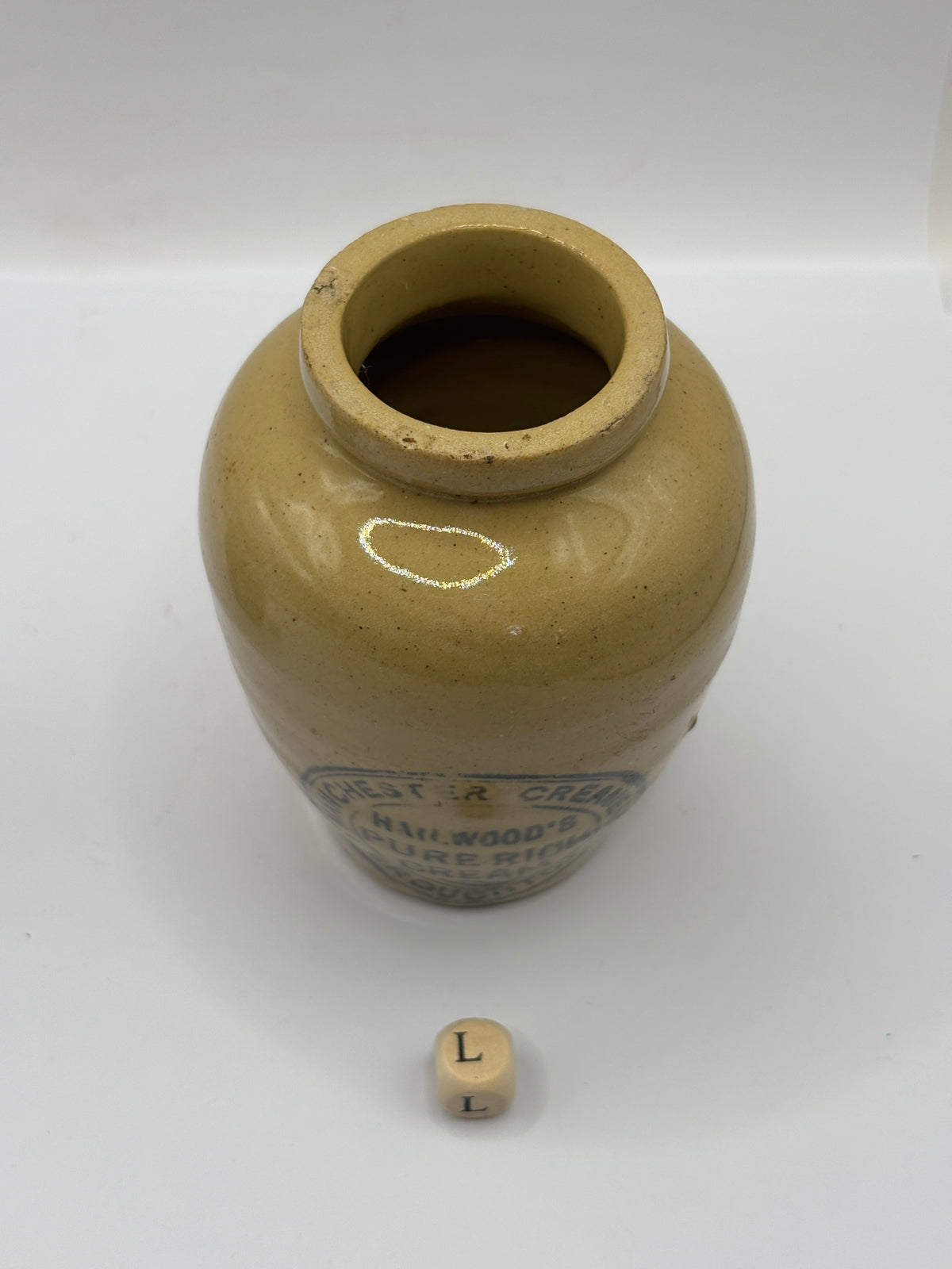 Old advertising cream pot, Hailwoods rich cream (L)