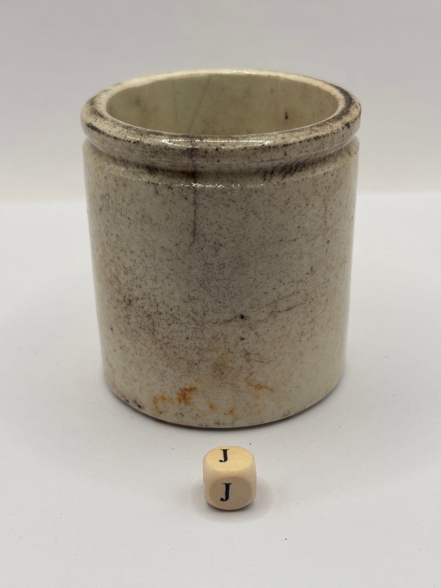Old small chunky stoneware pot (J)