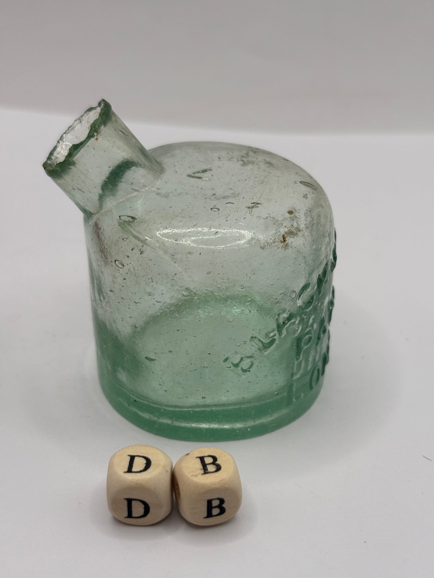 Old advertising inkwell, Blackwood & Co patent London. Igloo ink, inkwell, ink bottle (DB)