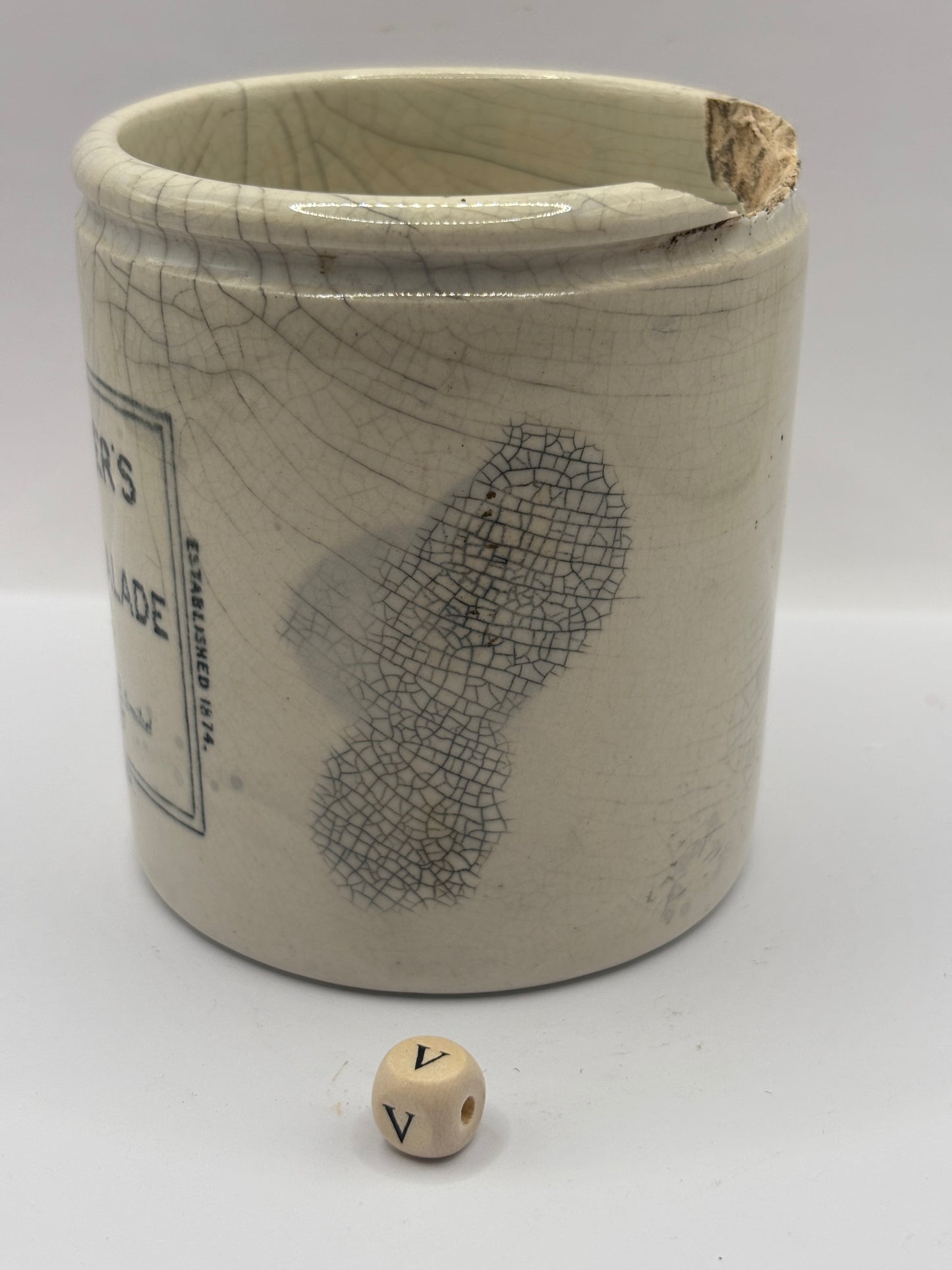 Old 1lb frank coopers marmalade jar.  Damaged (v)