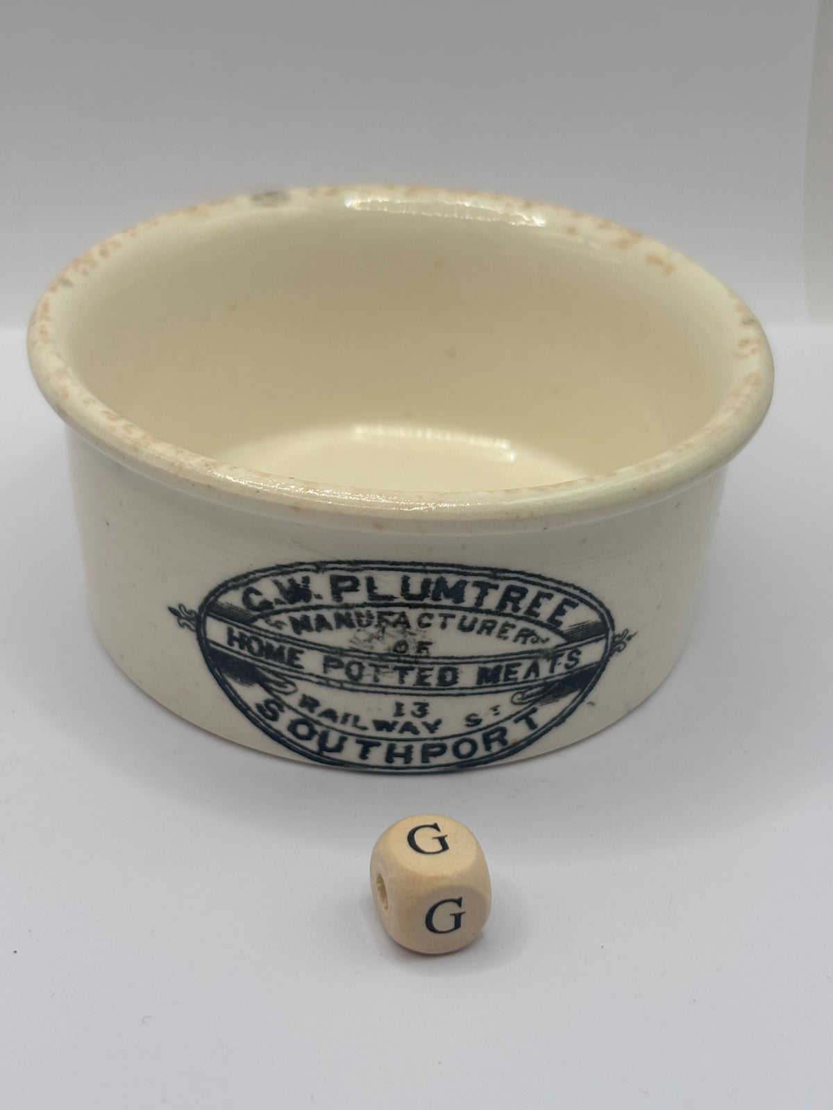Old advertising meat paste pot, Plumtree home potted meats (G)