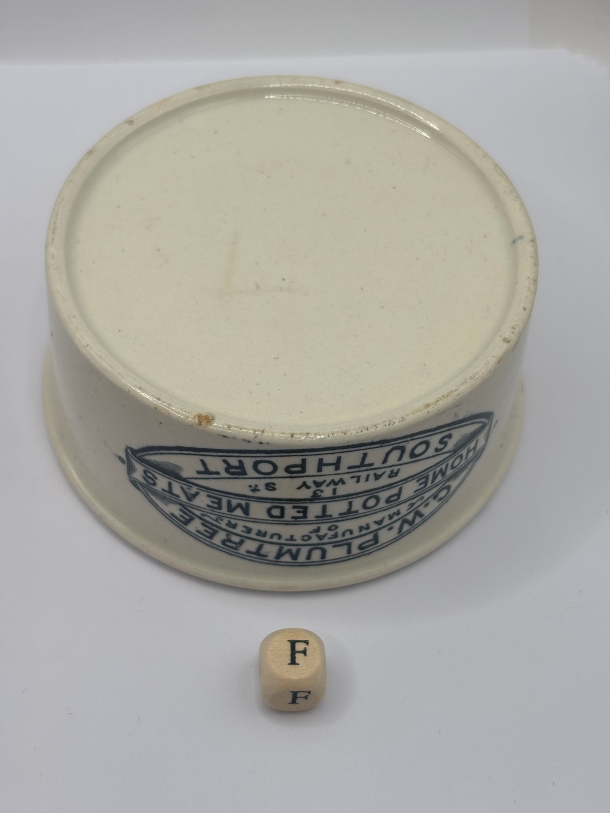 Old advertising meat paste pot, Plumtree home potted meats (F)