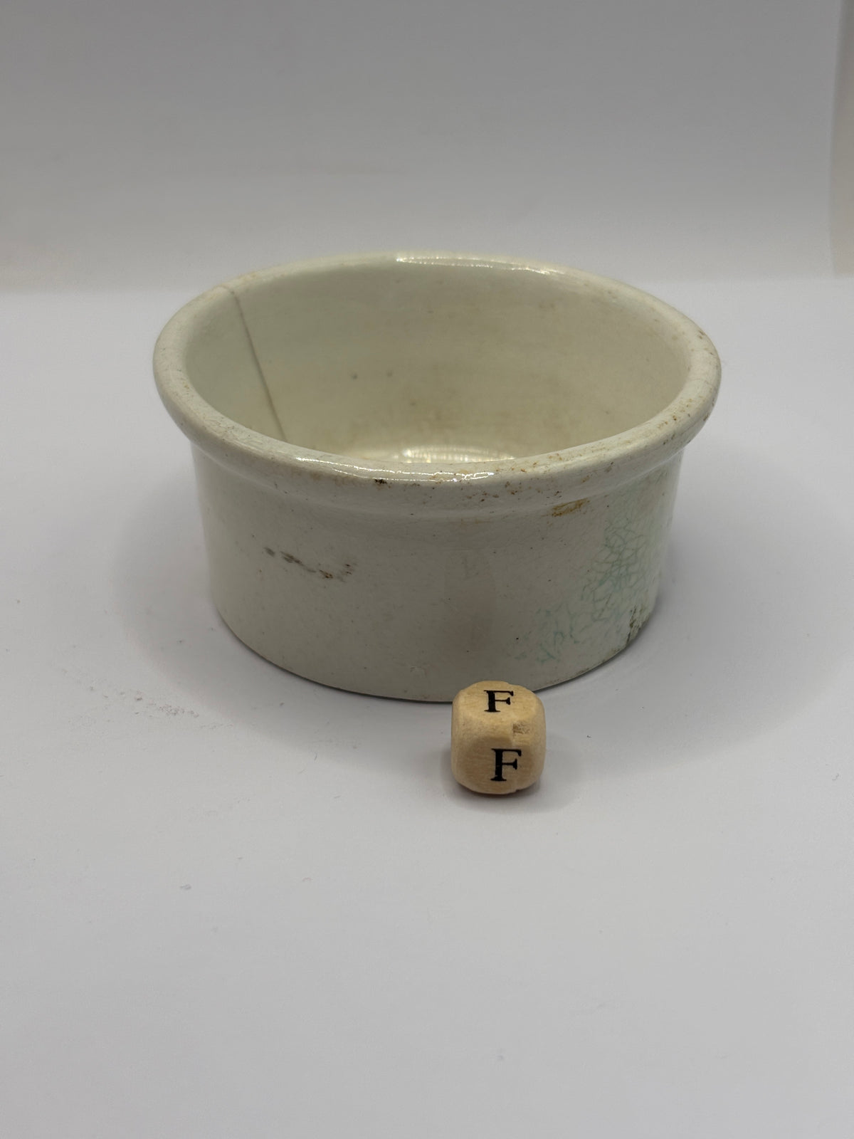 Old small advertising meat paste pot, Cramptons noted home potted meats