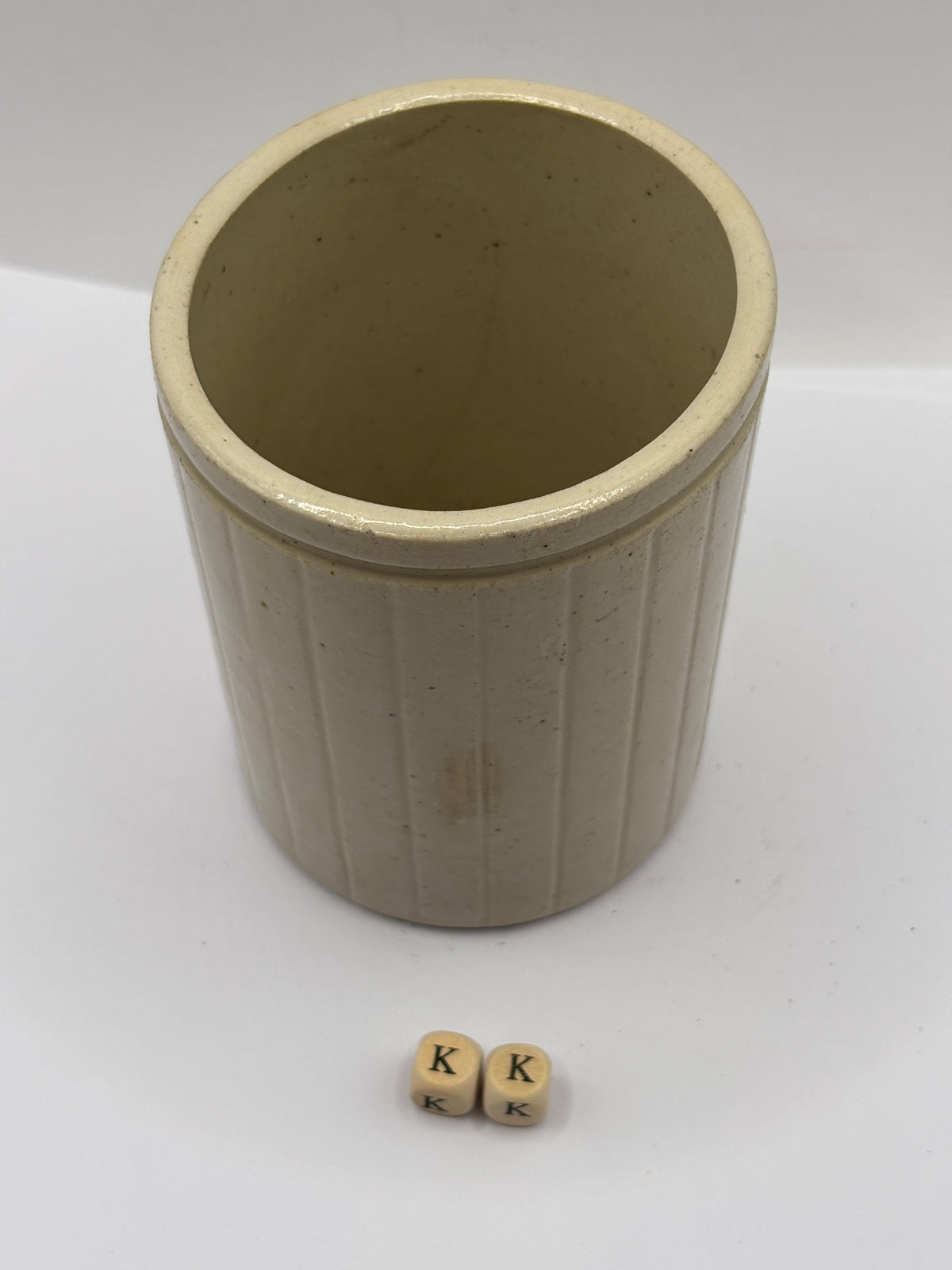 Old 1lb ribbed stoneware jam pot (KK)