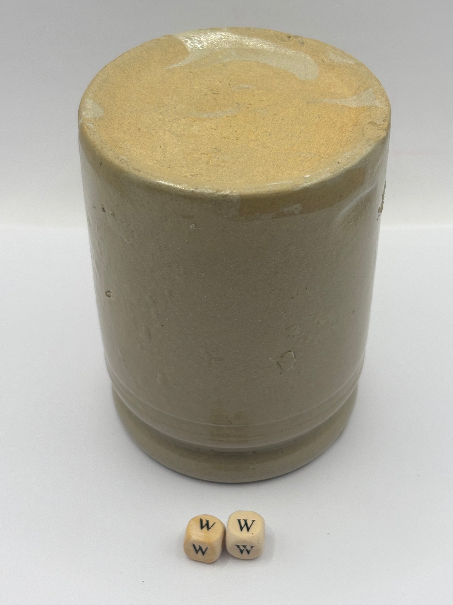 Old 1lb rolled top stoneware jam pot (ww)