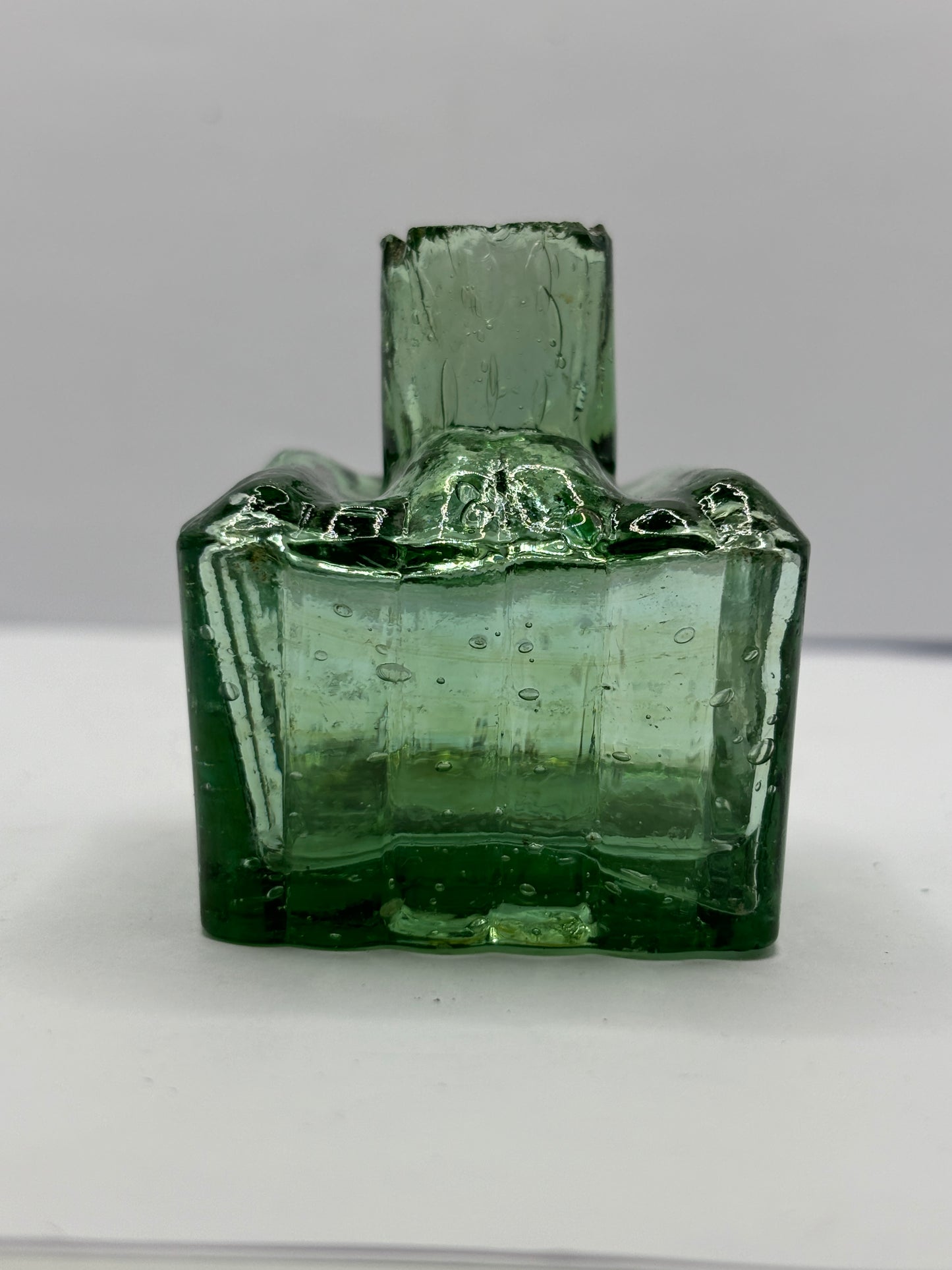 Green square ribbed inkwell