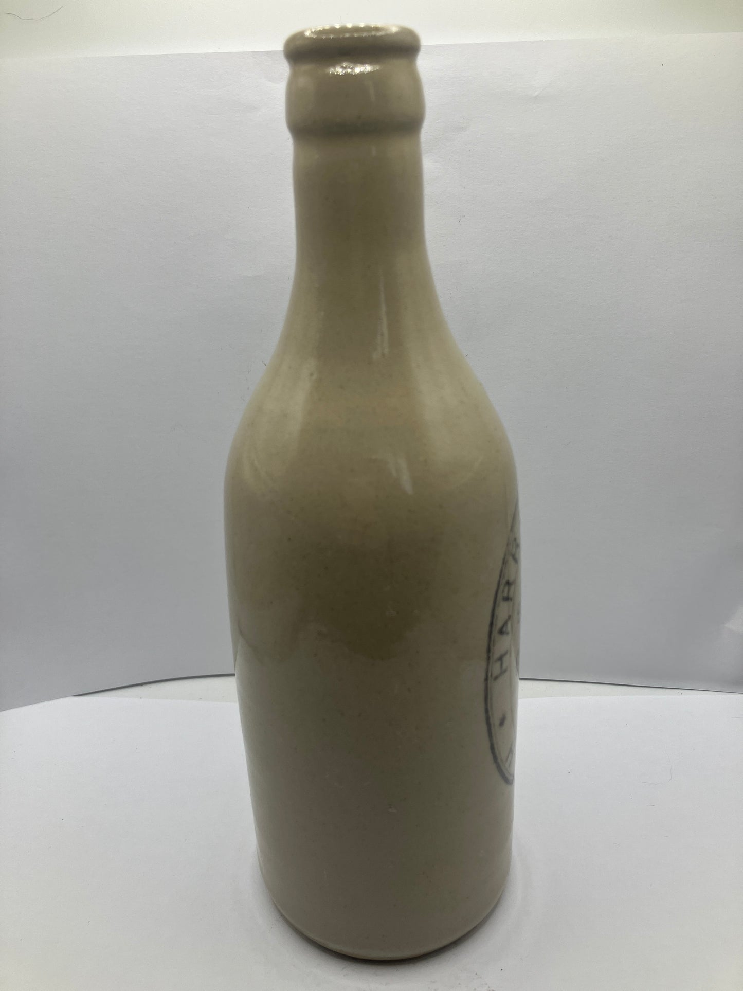 White stoneware ginger beer bottle, Harris & Co