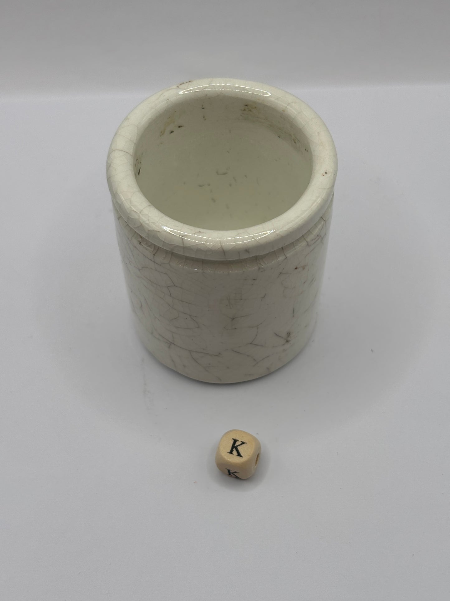 Old small chunky stoneware pot (k)