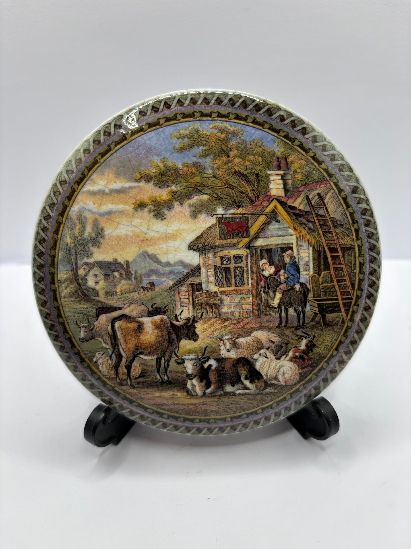Rare Old Prattware lid, “The red bull inn”