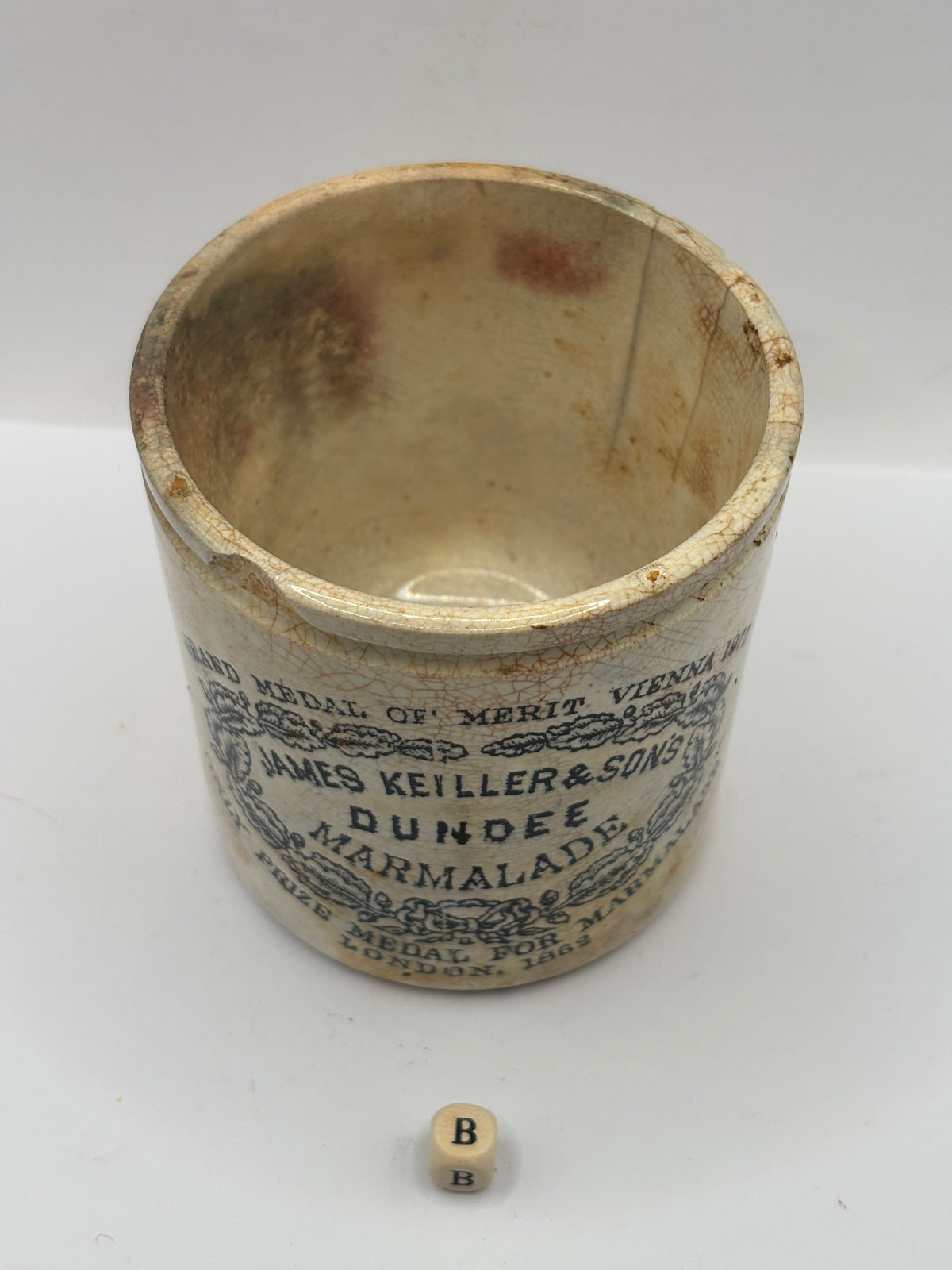 Old 1lb stoneware marmalade pot, James Keiller Dundee marmalade (B) damaged
