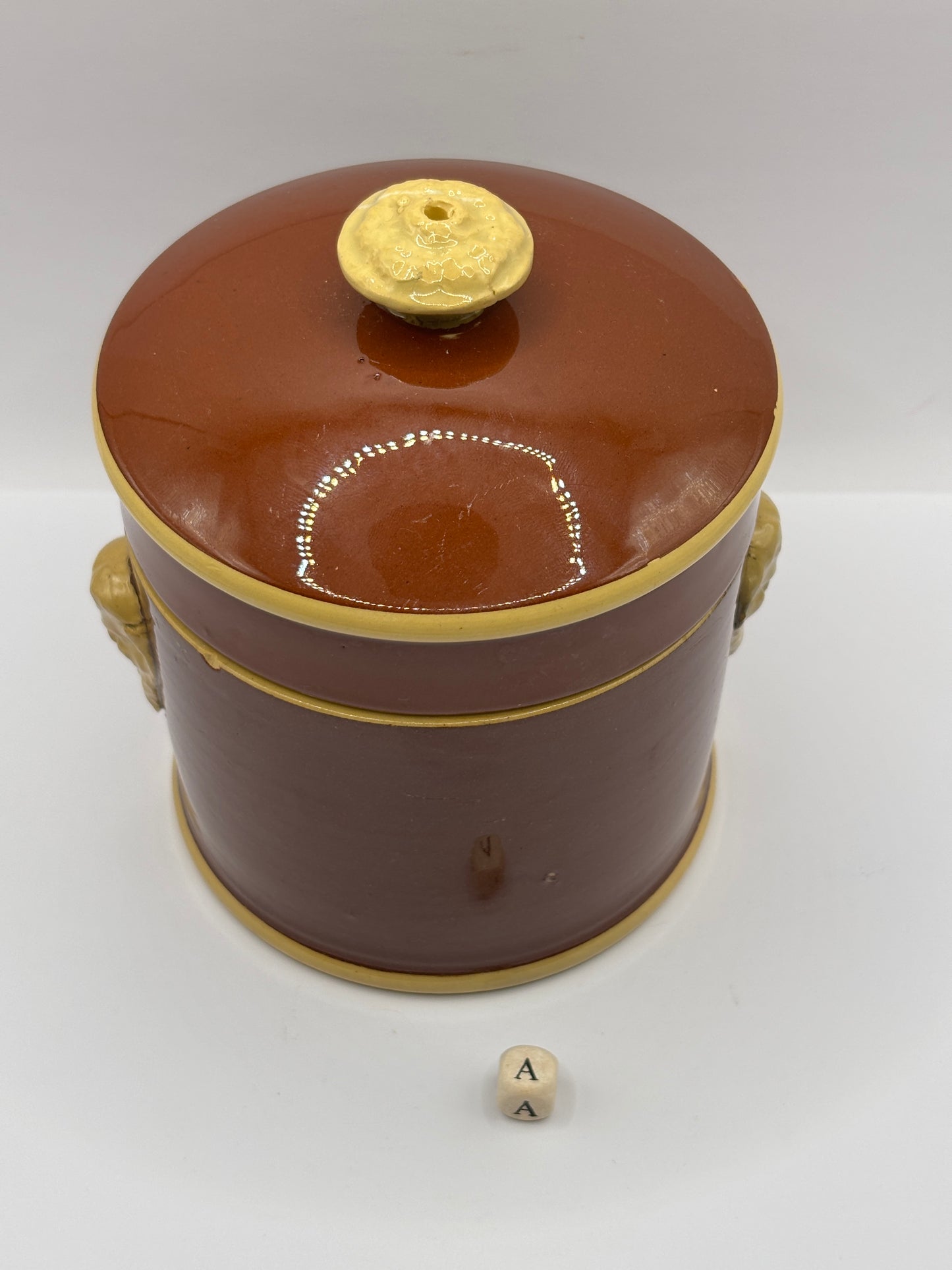 Old french terrine jar/pot. Base and lid (a)