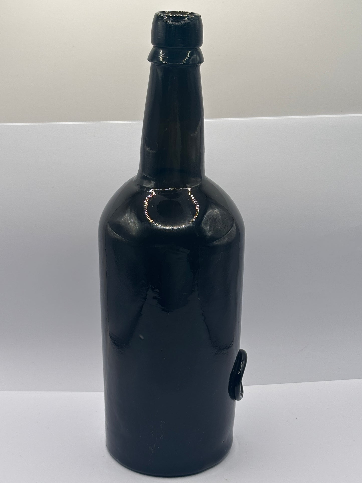 Old sealed wine bottle, Inner temple